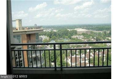 ONE PARK CREST - Residential Lease