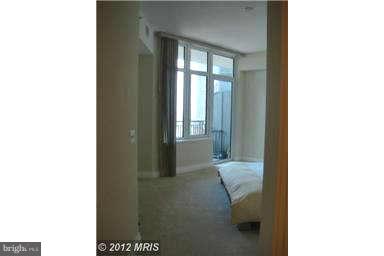 ONE PARK CREST - Residential Lease