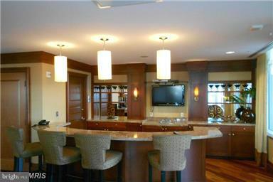 ONE PARK CREST - Residential Lease