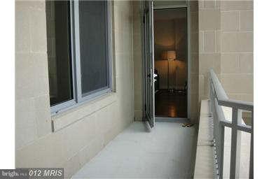 ONE PARK CREST - Residential Lease