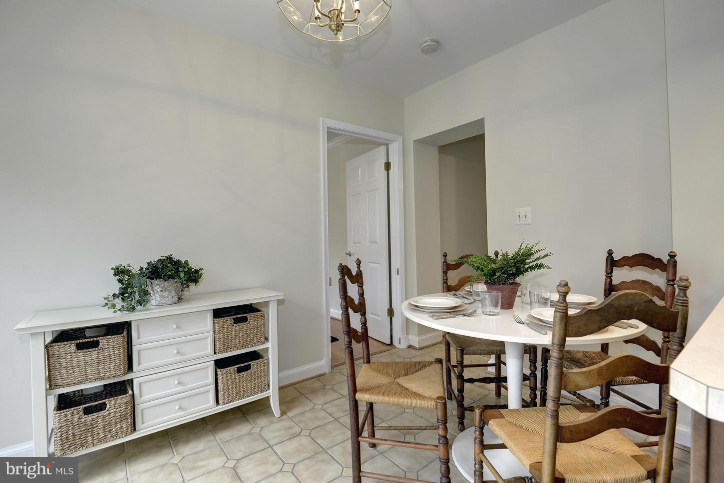 CHEVY CHASE - Residential