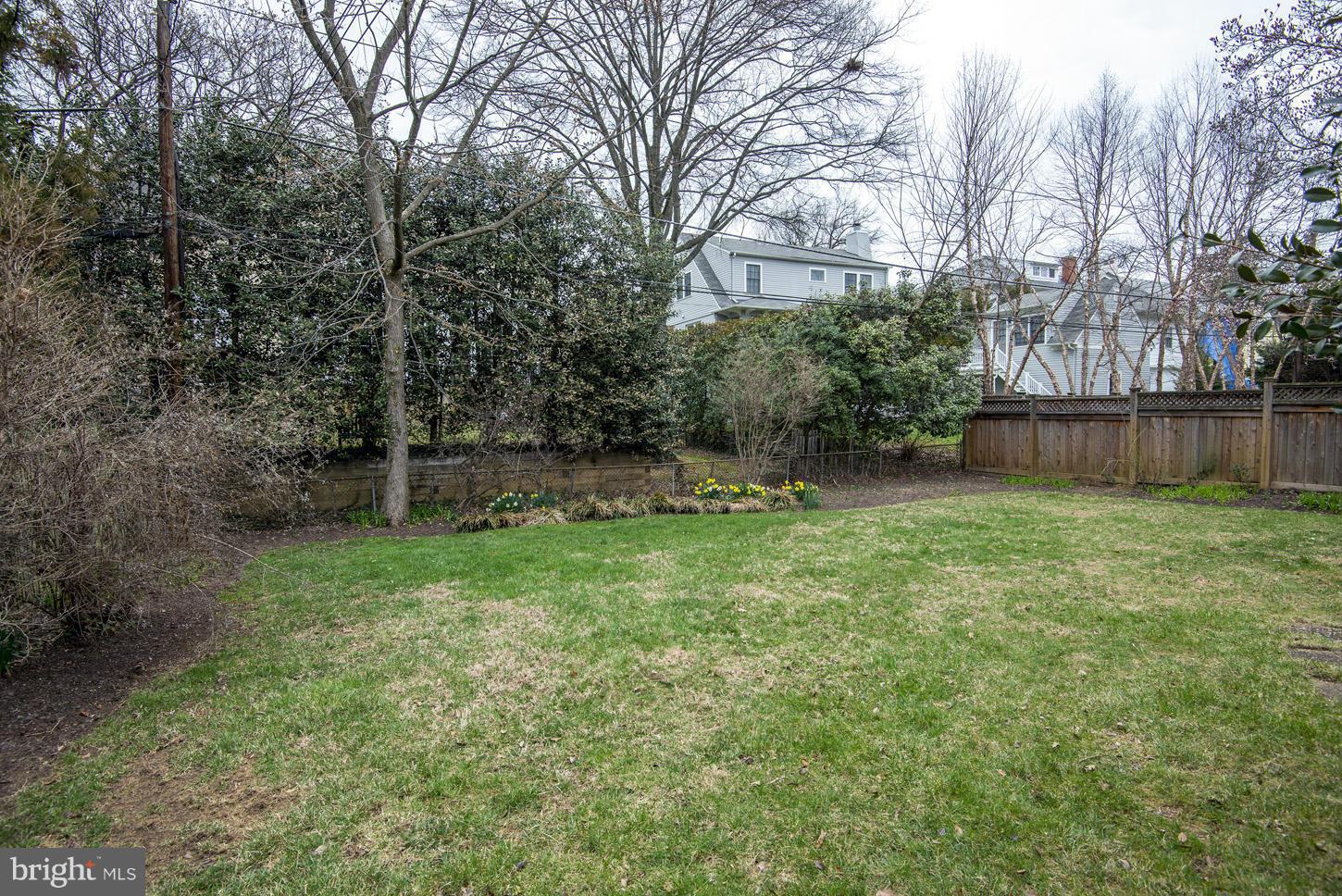 CHEVY CHASE - Residential