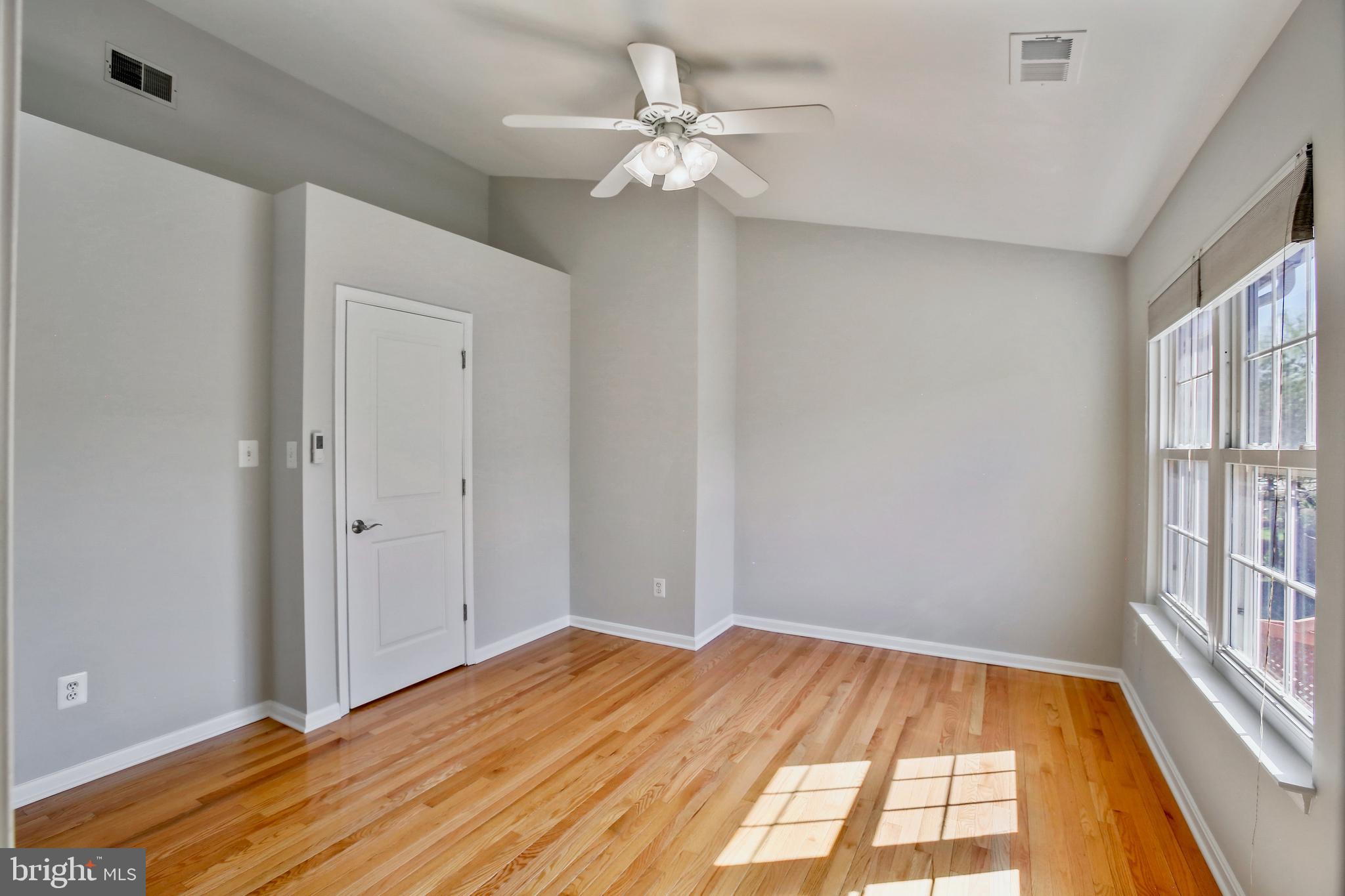 ENGLEWOOD MEWS - Residential