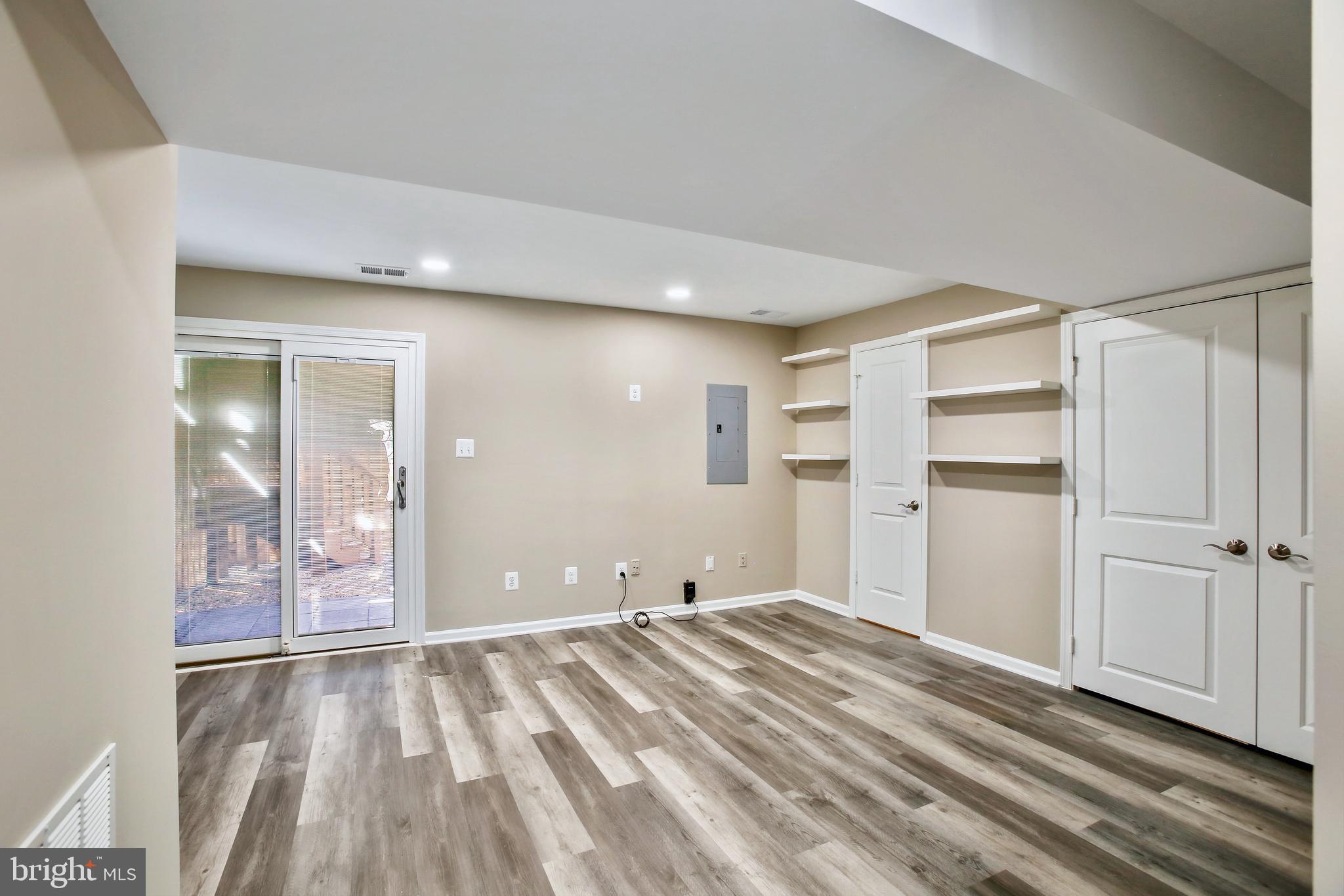 ENGLEWOOD MEWS - Residential