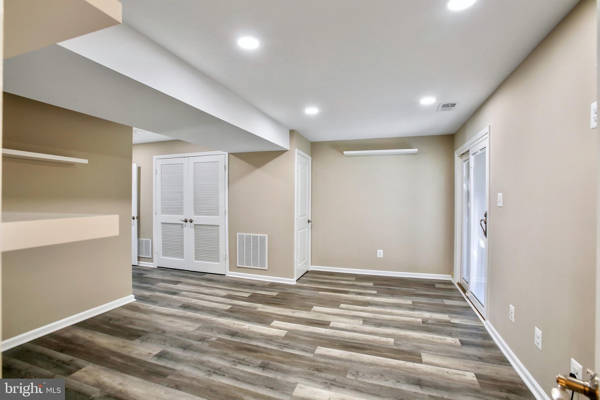 ENGLEWOOD MEWS - Residential