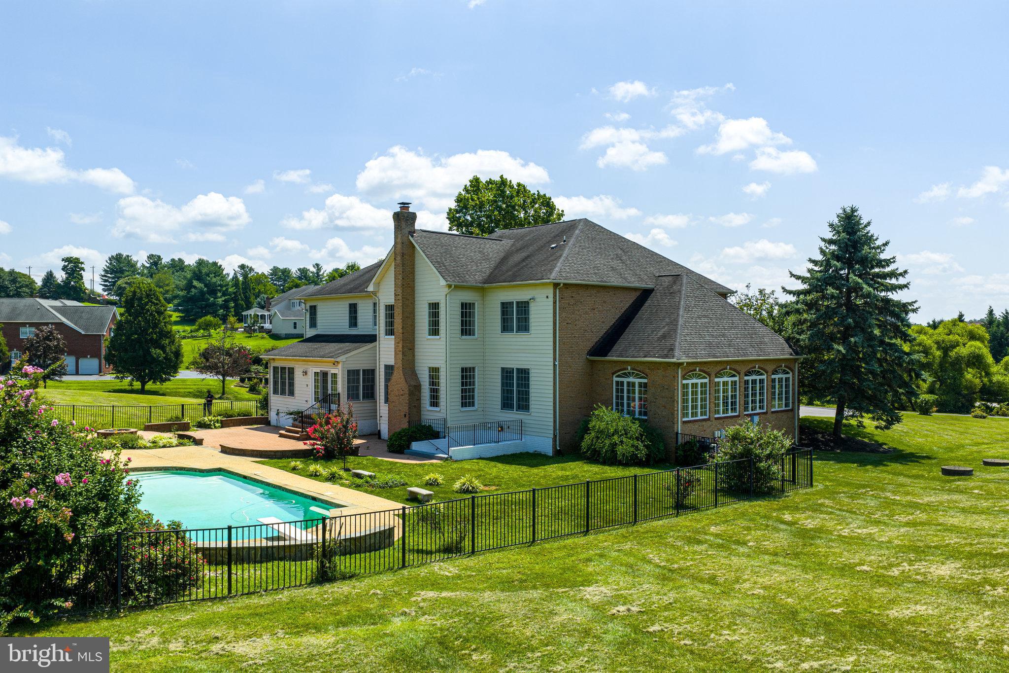 SHENSTONE - Residential