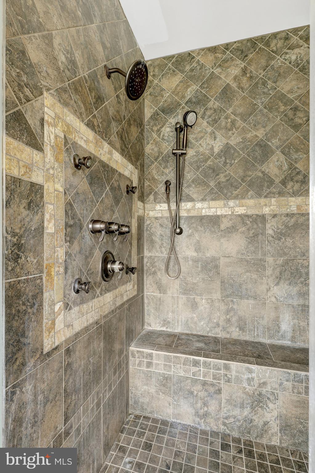 SHENSTONE - Residential