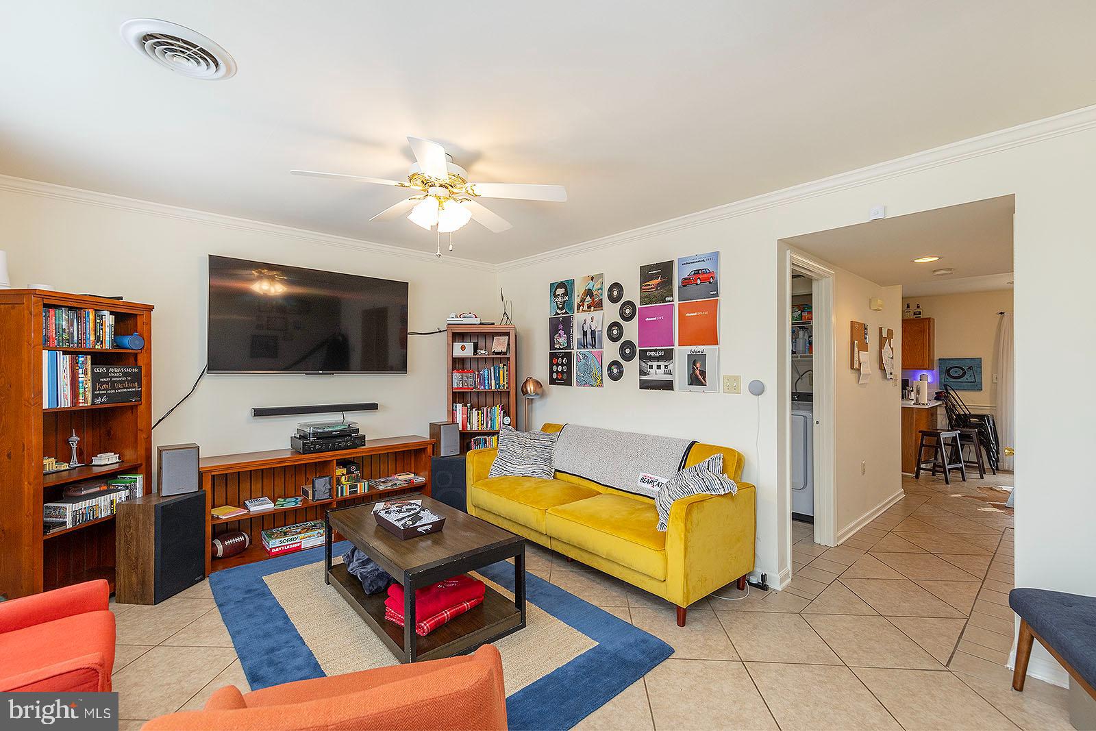 GEORGETOWN SQUARE - Residential