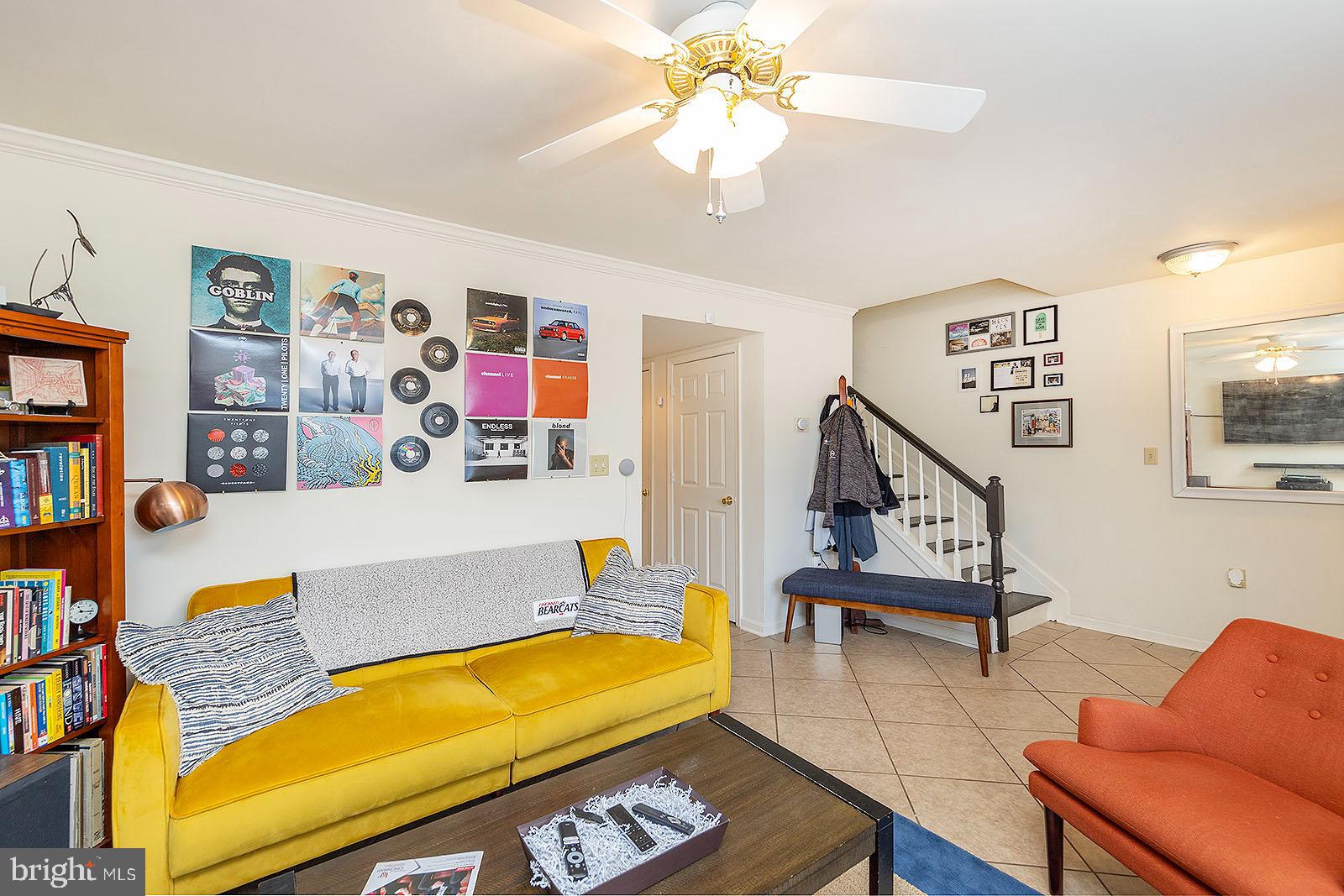 GEORGETOWN SQUARE - Residential