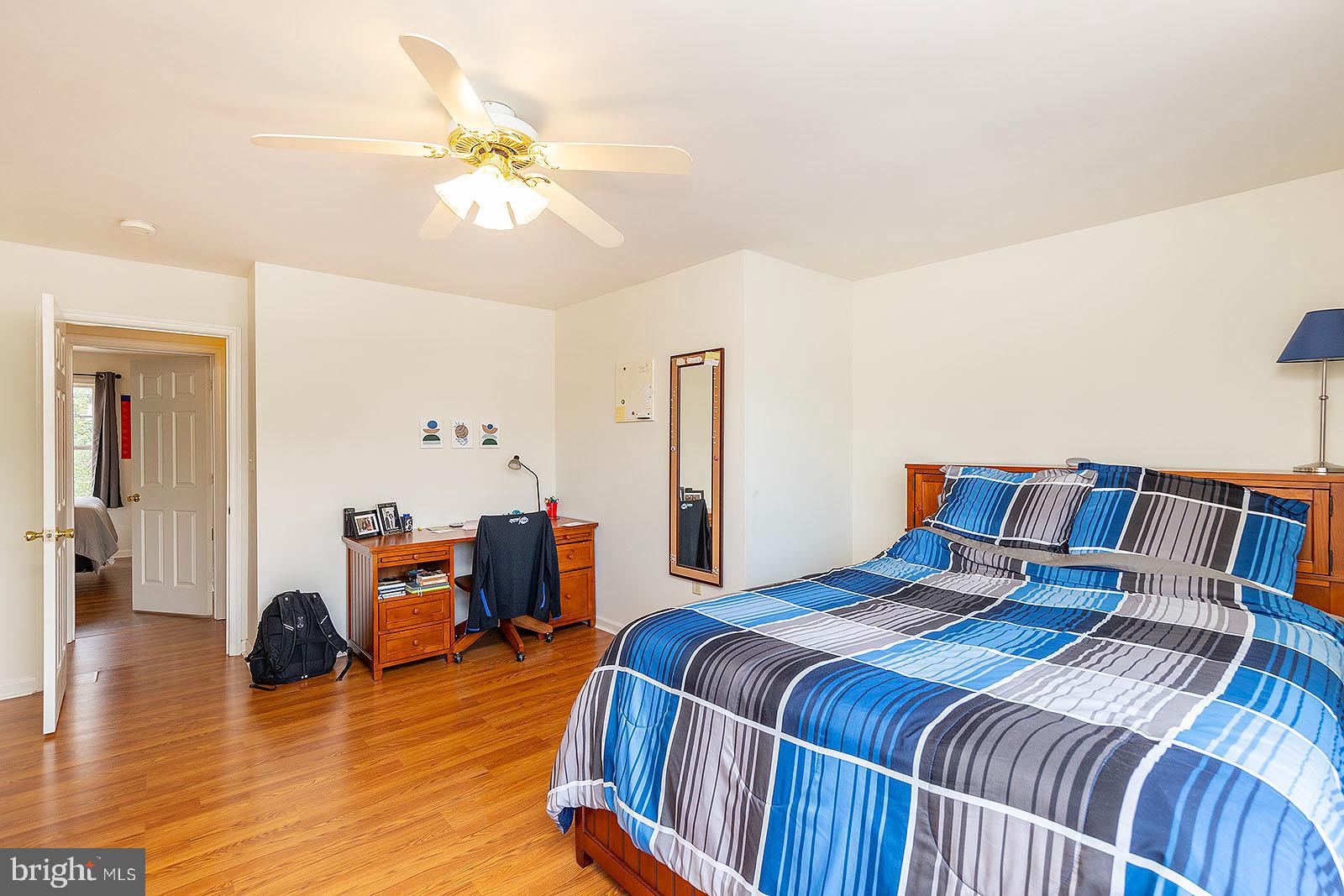 GEORGETOWN SQUARE - Residential