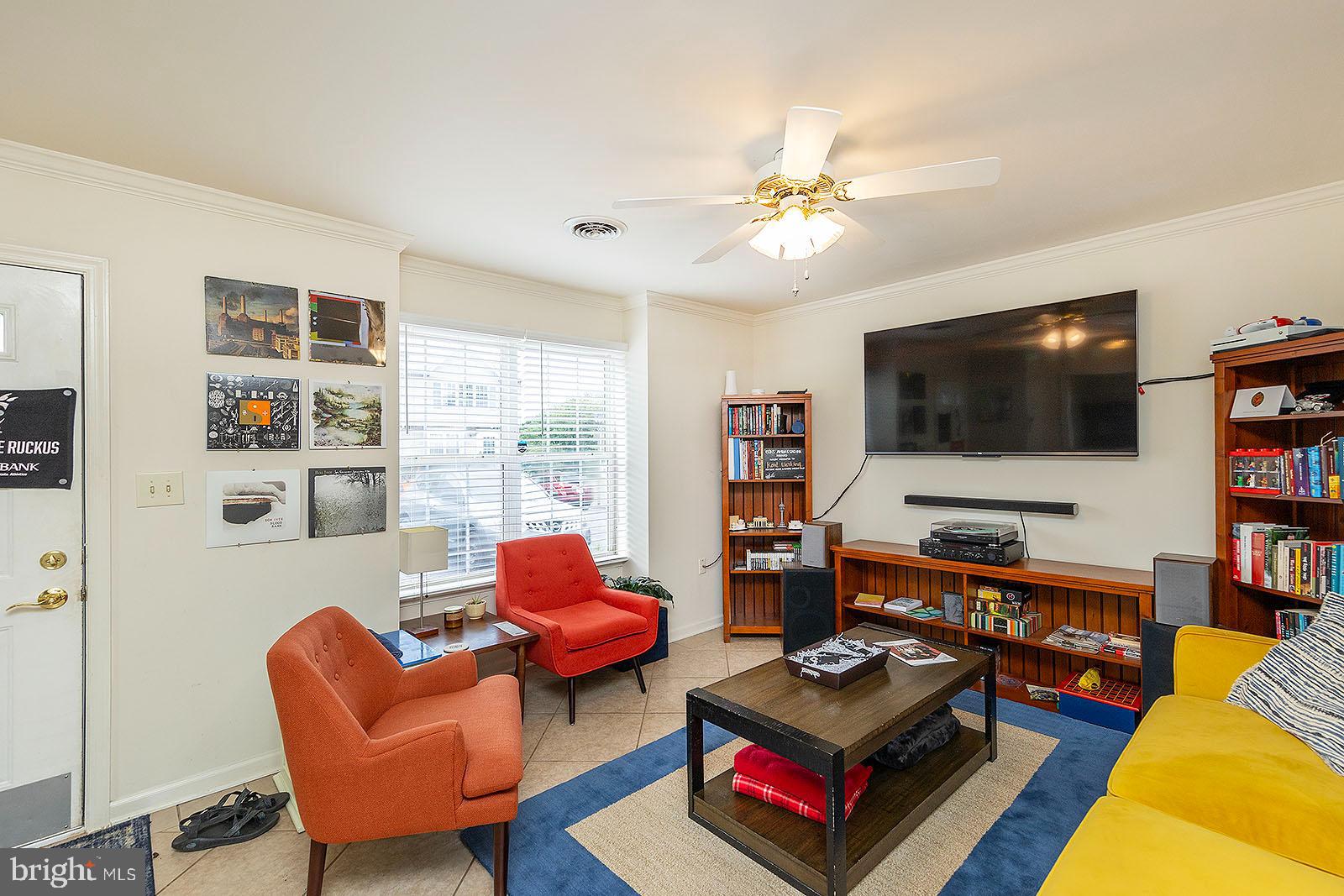 GEORGETOWN SQUARE - Residential