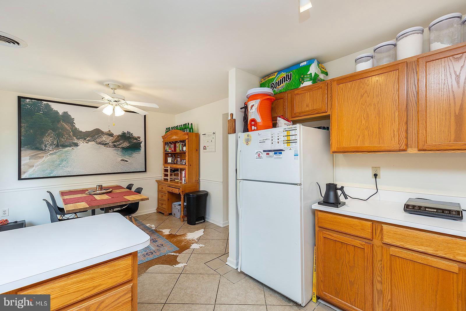 GEORGETOWN SQUARE - Residential