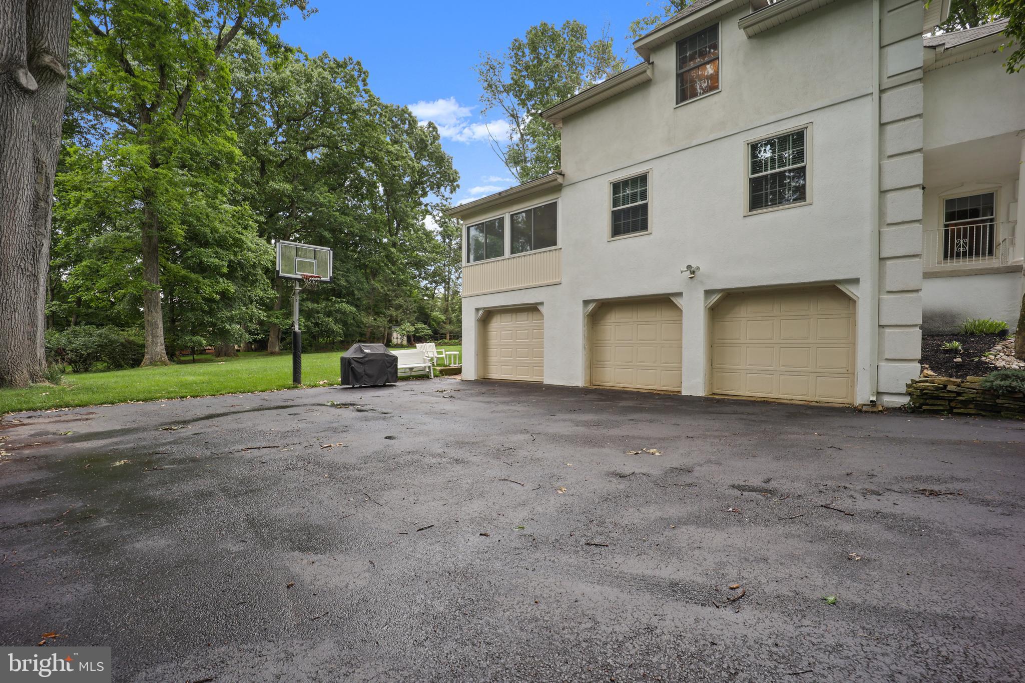 SPRINGTON ESTATES - Residential