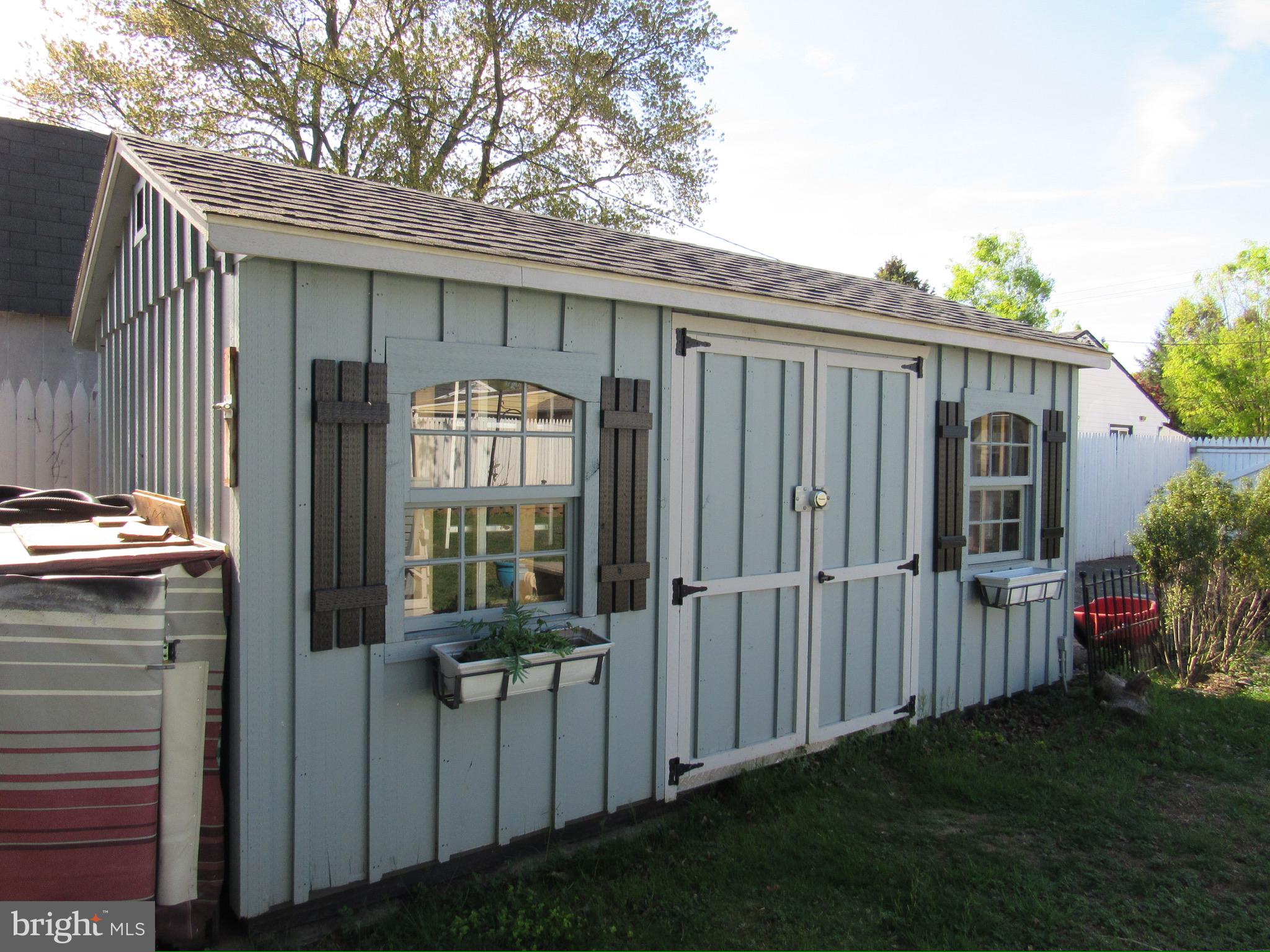 CROYDON ACRES - Residential