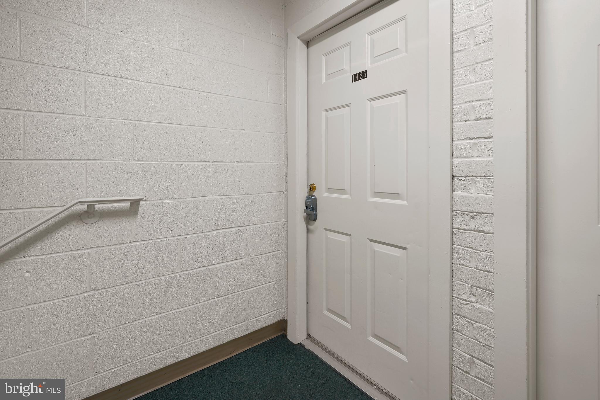 COLECROFT - Residential Lease