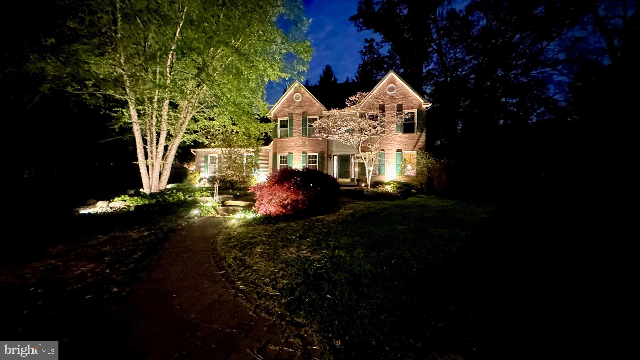4241 LYNN CIRCLE
