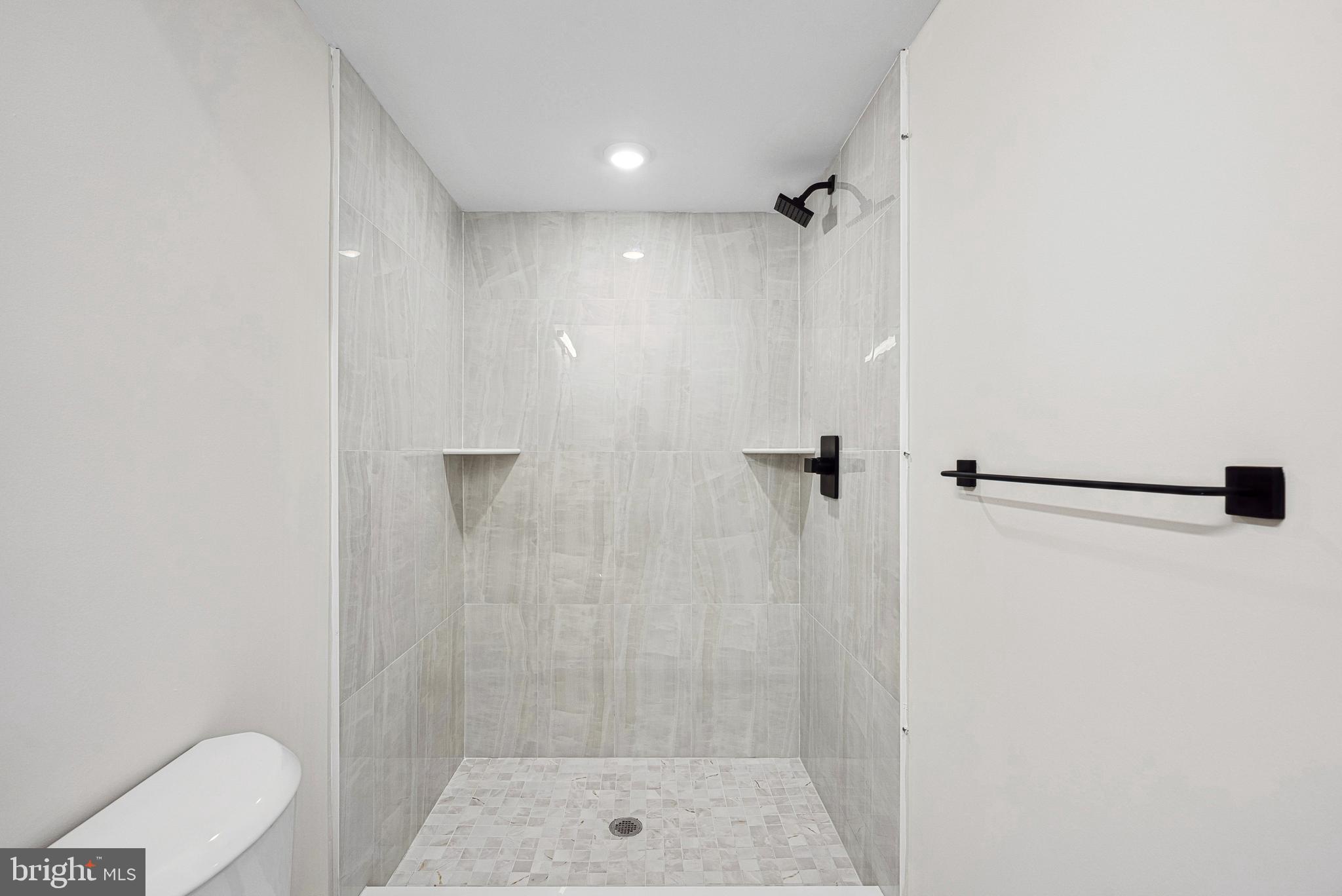 PENNSPORT - Residential Lease