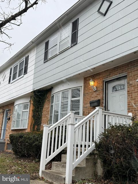 Townhouse For Sale - 4932 Old Court Road<br/> RANDALLSTOWN, MD 21133