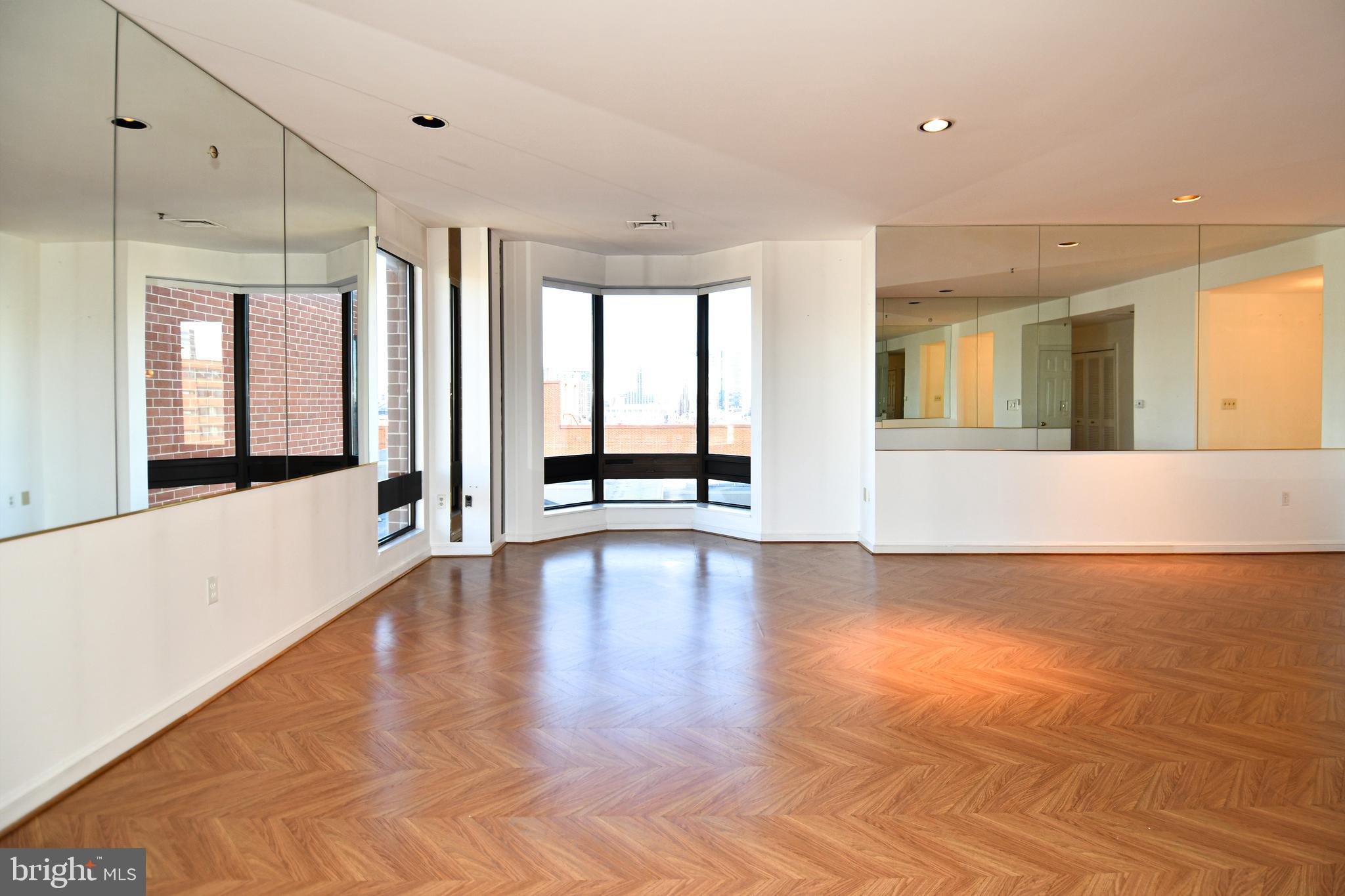 INNER HARBOR - Residential