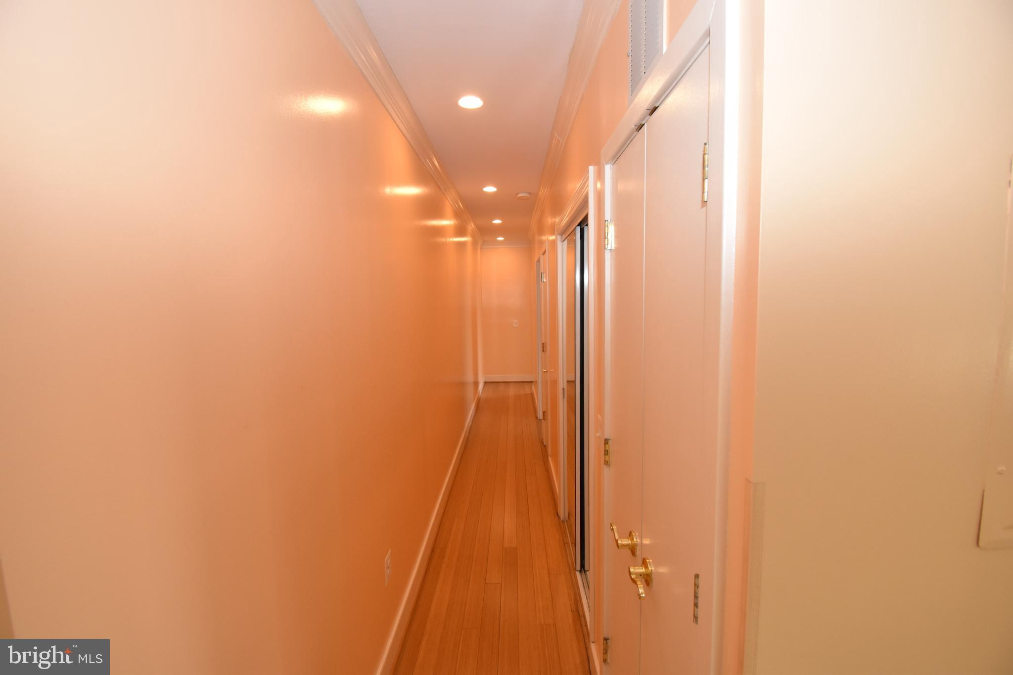 RIVER PLACE NORTH - Residential Lease