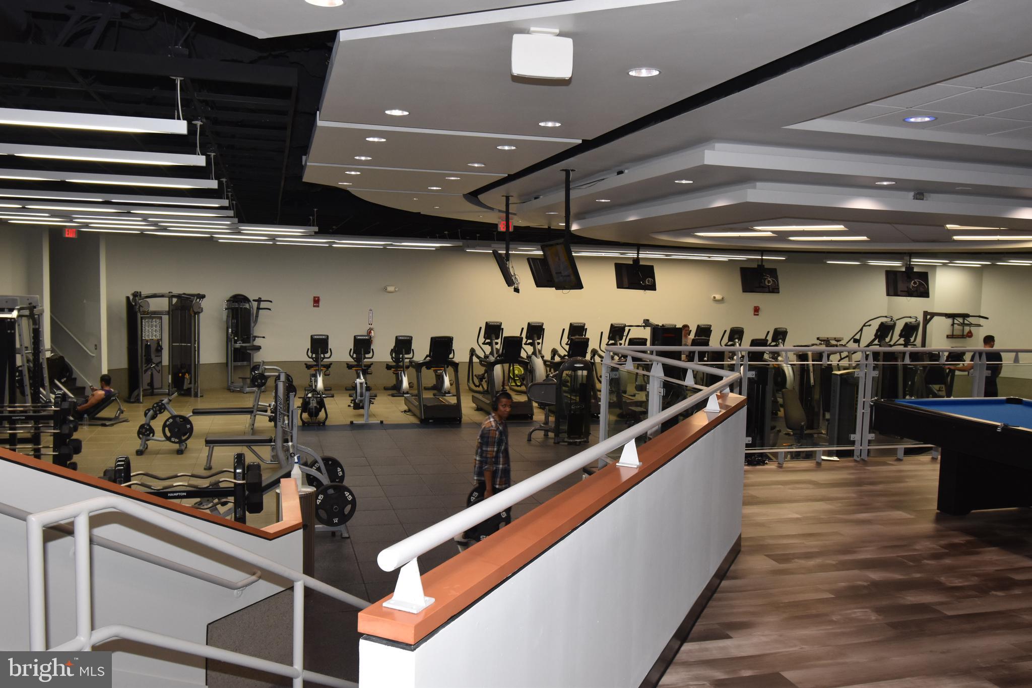 RIVER PLACE NORTH - Residential Lease