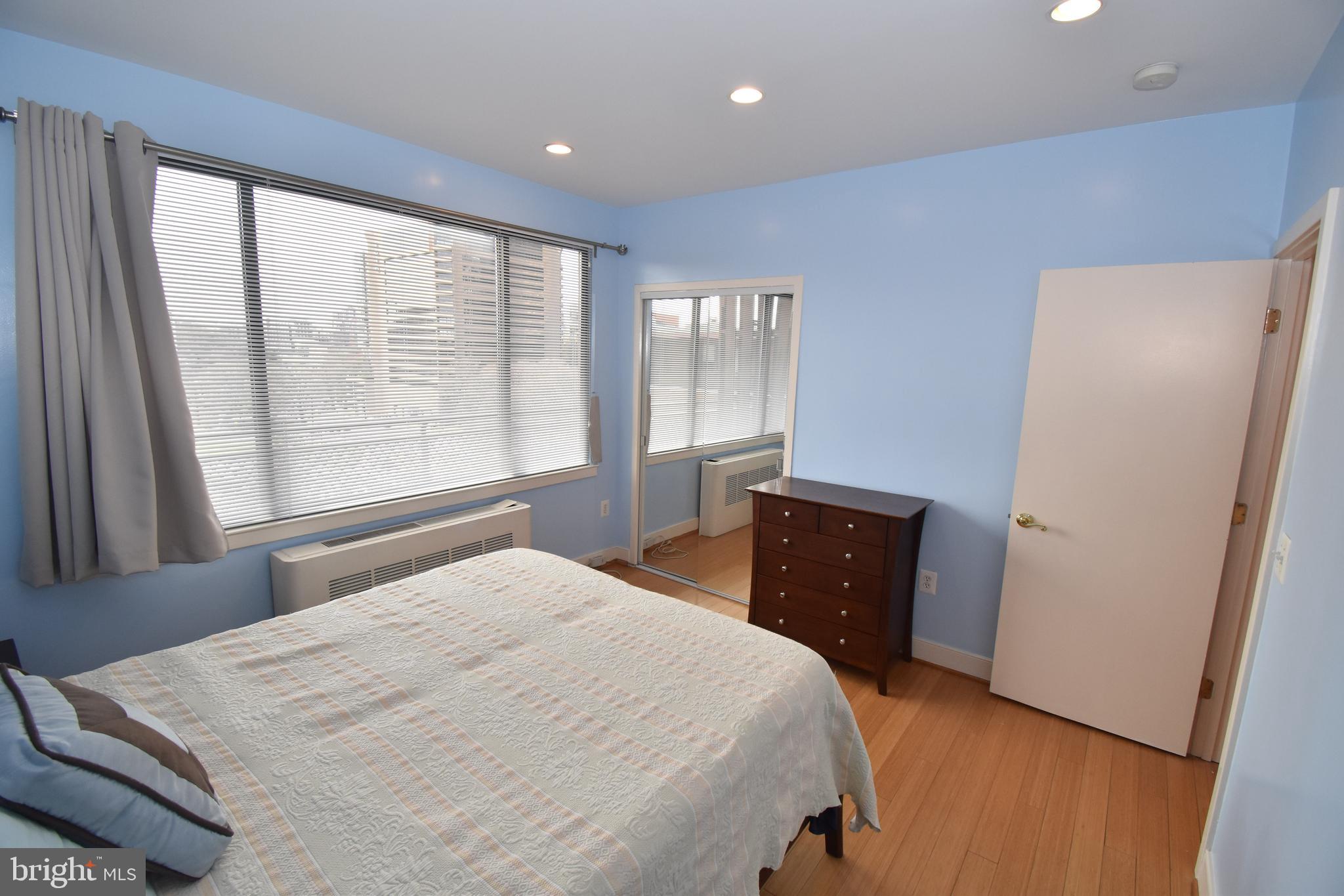 RIVER PLACE NORTH - Residential Lease