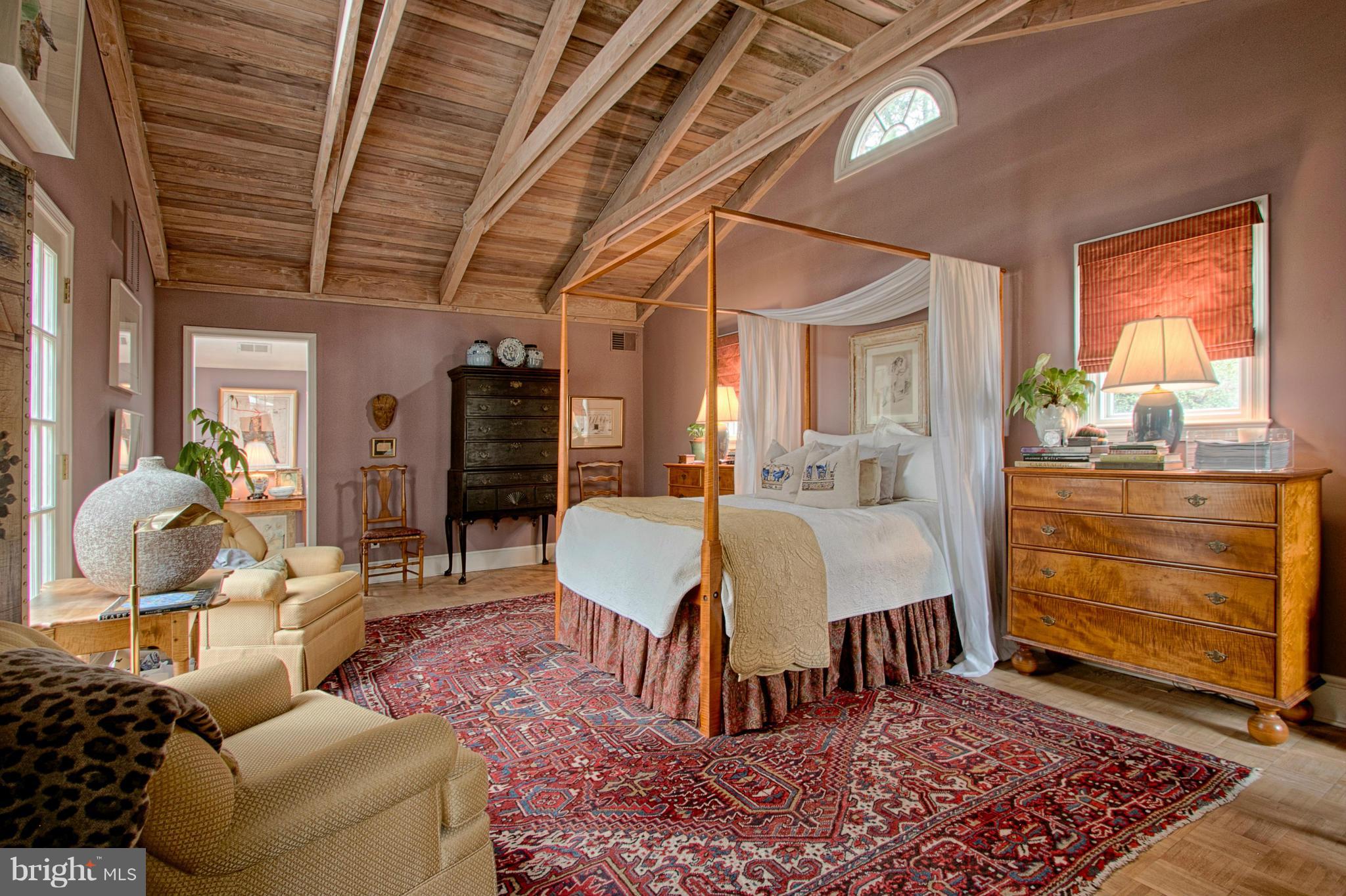 COUNTRY CLUB HILLS - Residential