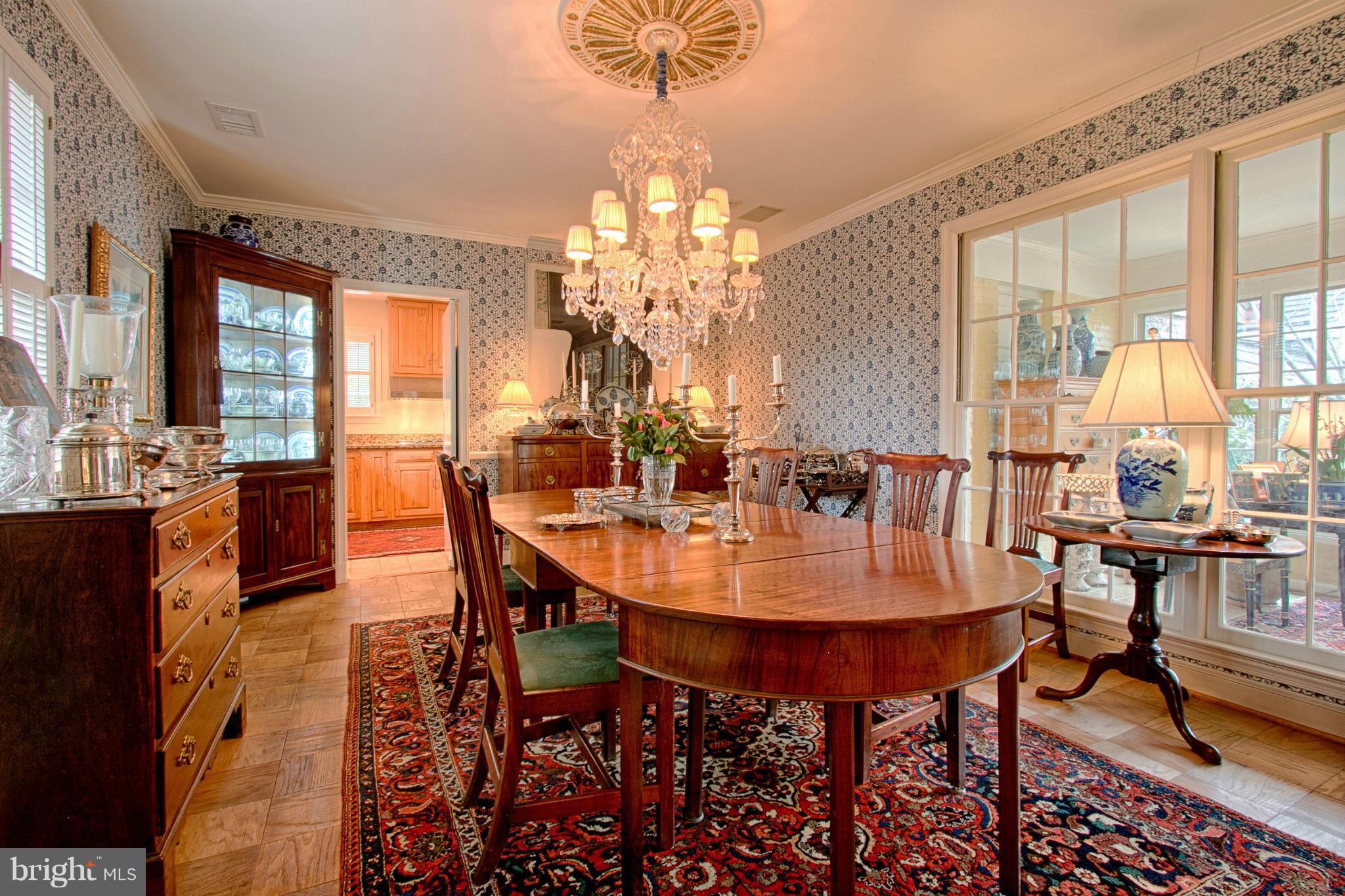 COUNTRY CLUB HILLS - Residential