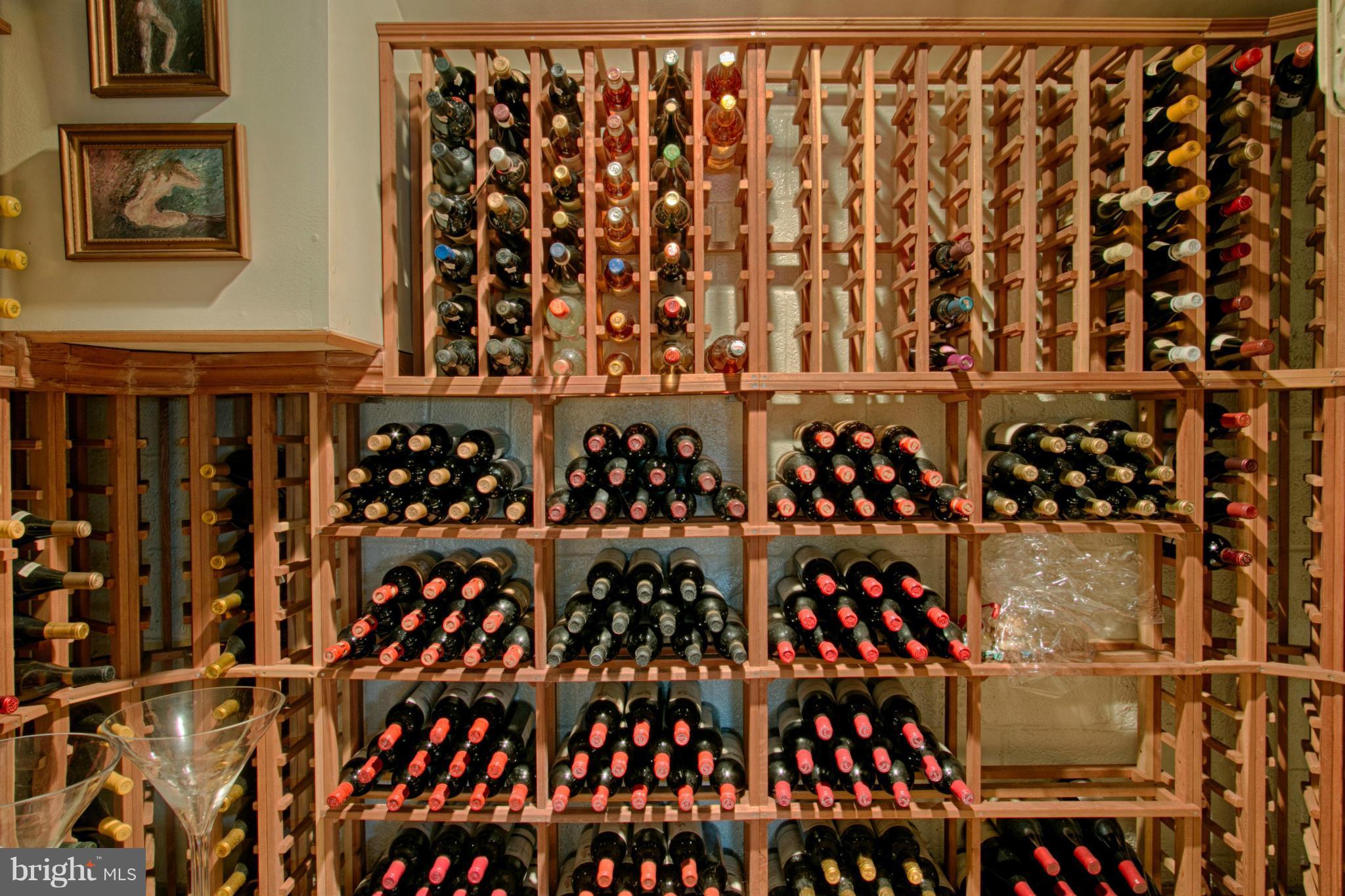 COUNTRY CLUB HILLS - Residential