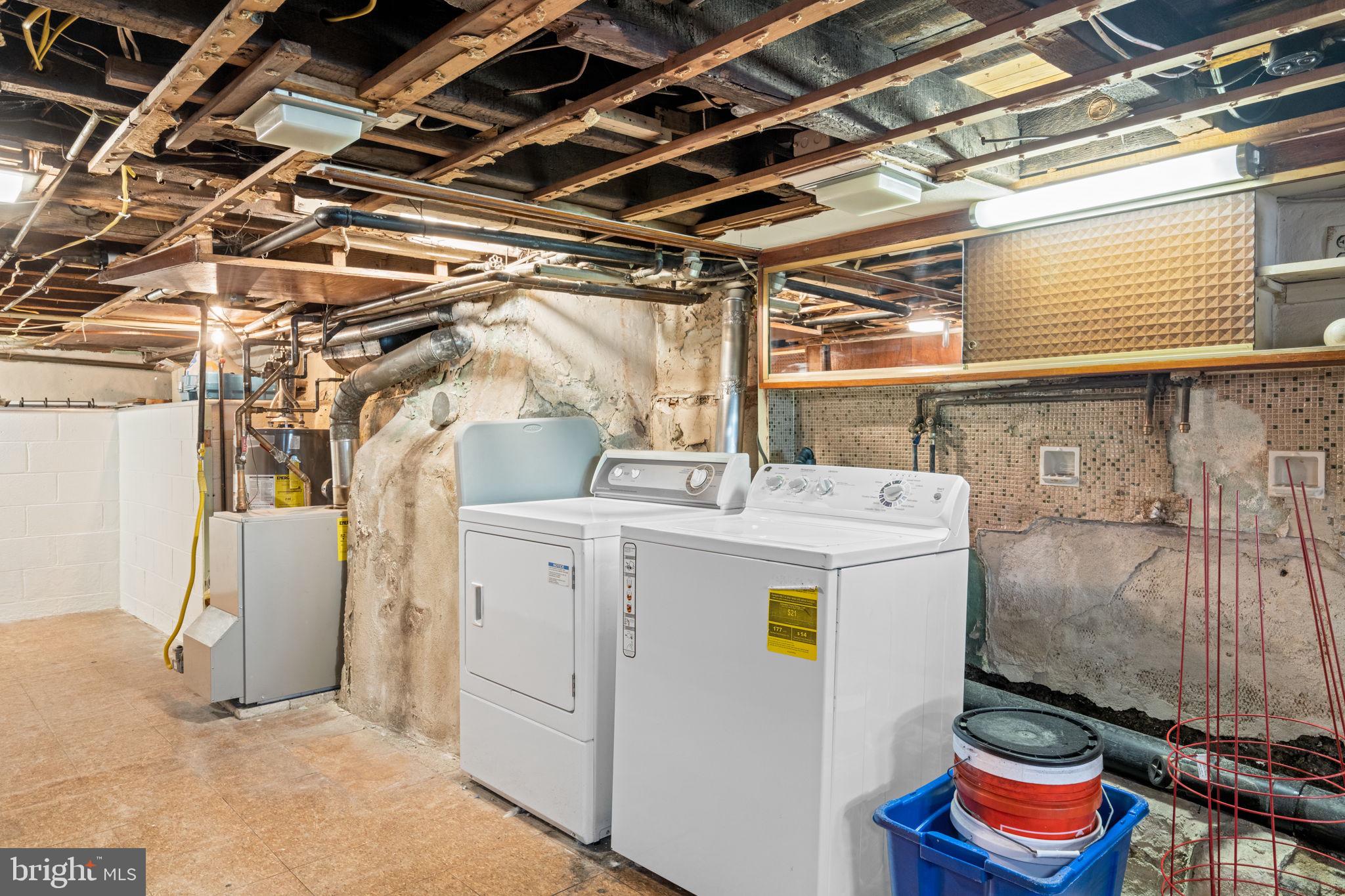 PASSYUNK SQUARE - Residential