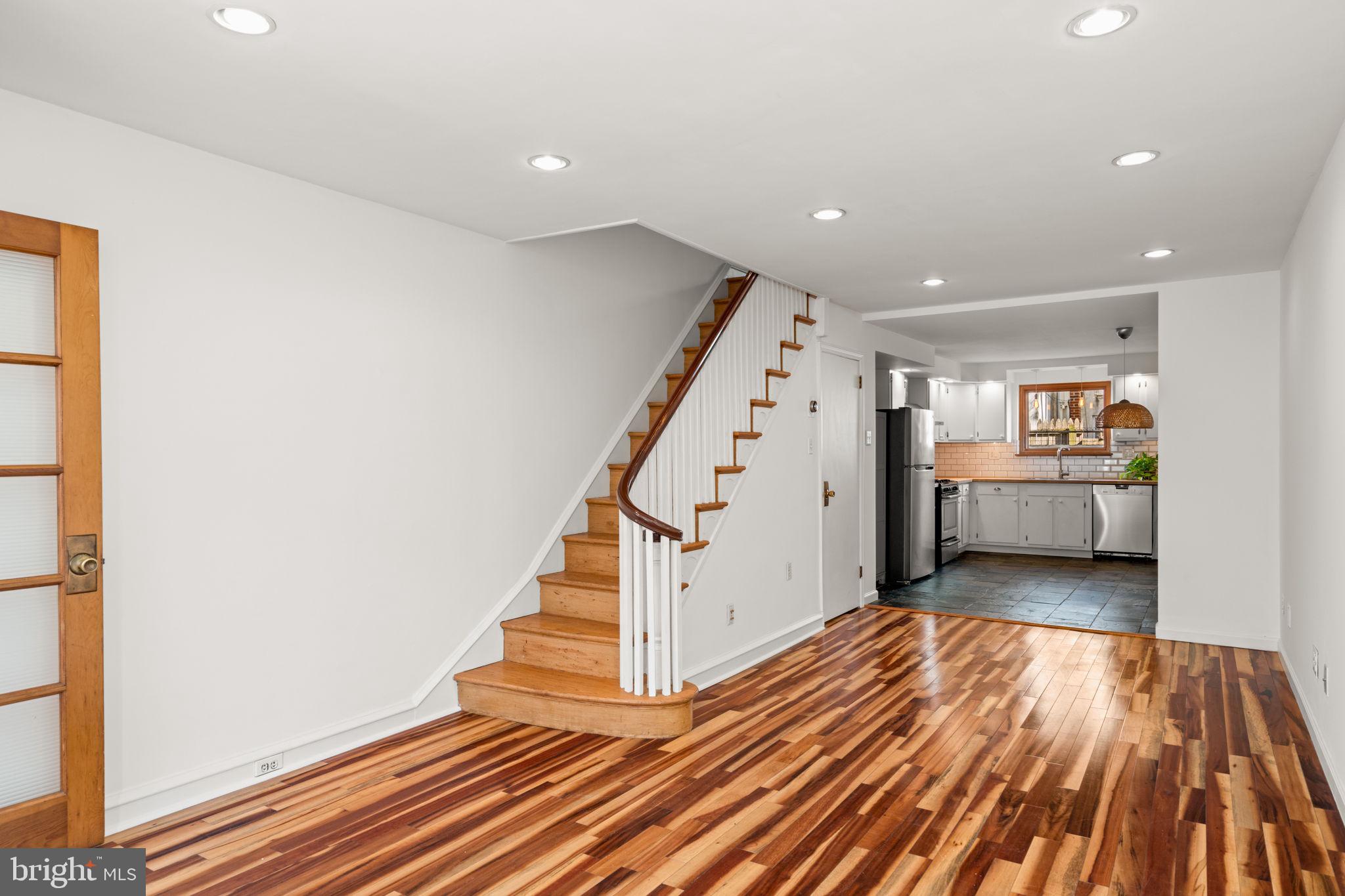 PASSYUNK SQUARE - Residential