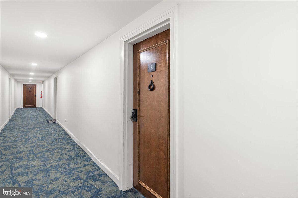 380 BROADVIEW AVENUE APT 3