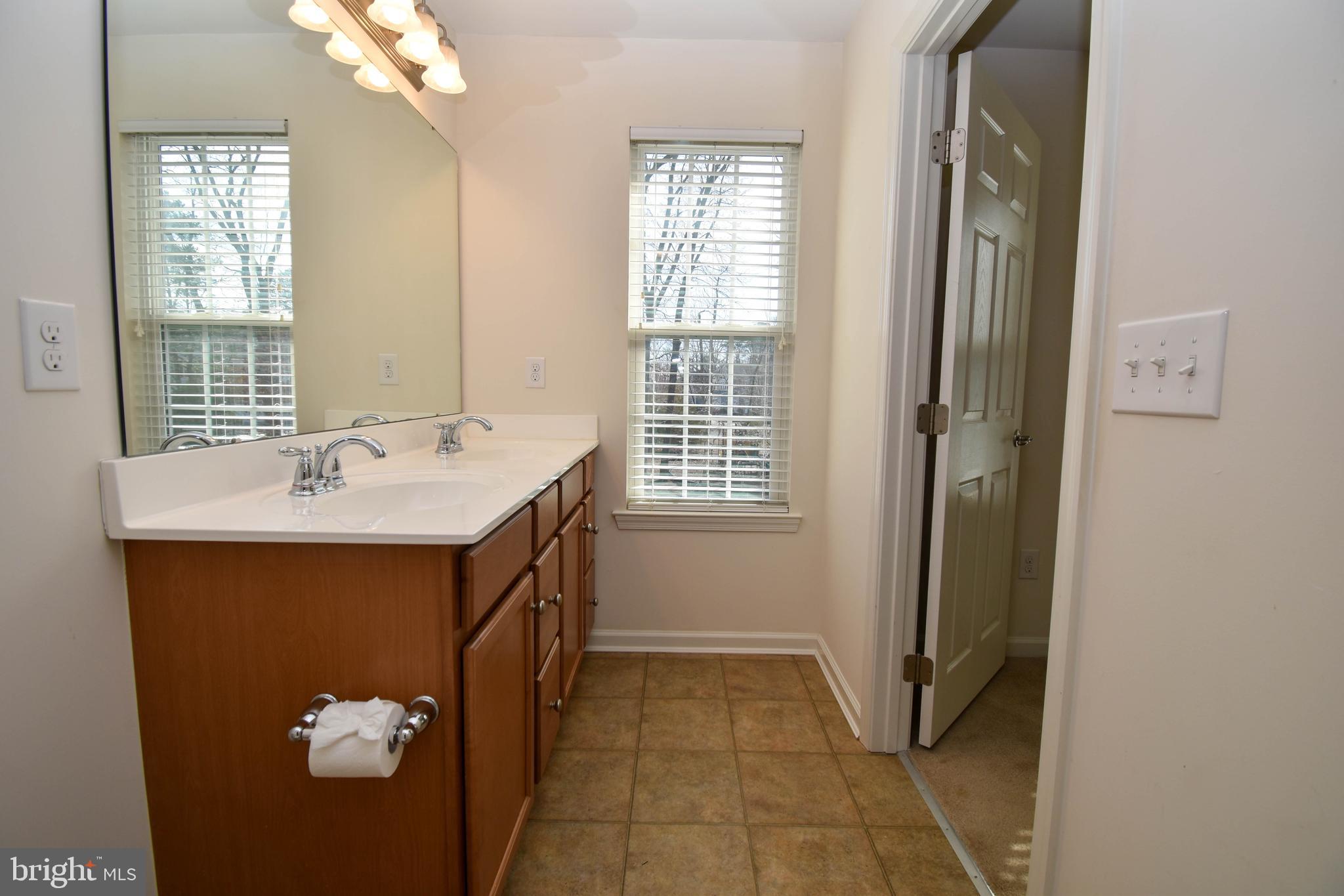 WHARTONS BLUFF - Residential