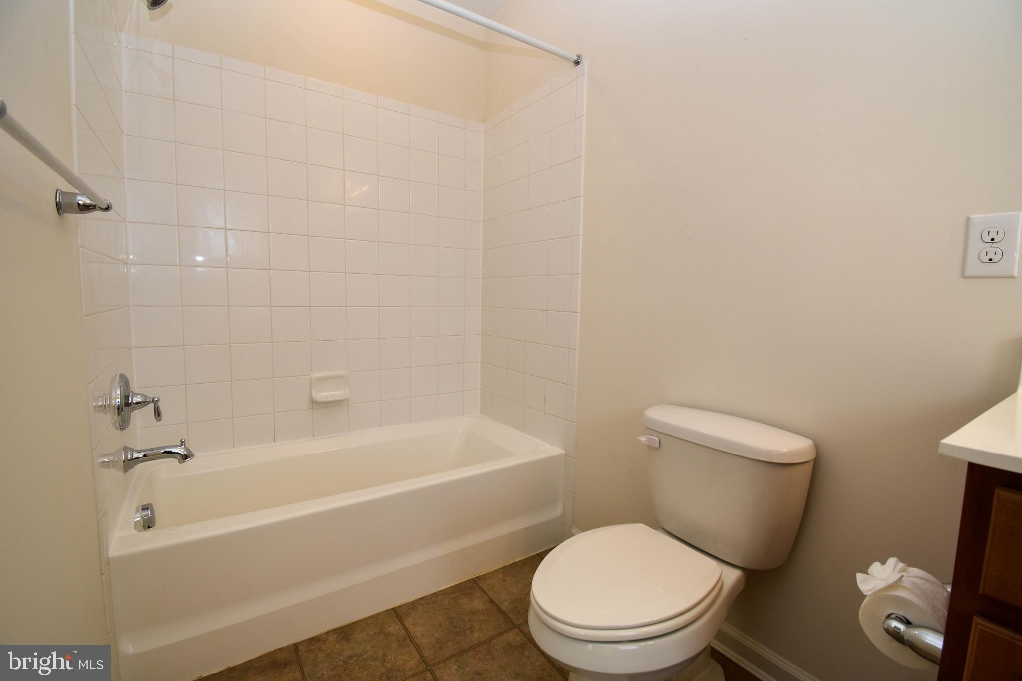 WHARTONS BLUFF - Residential