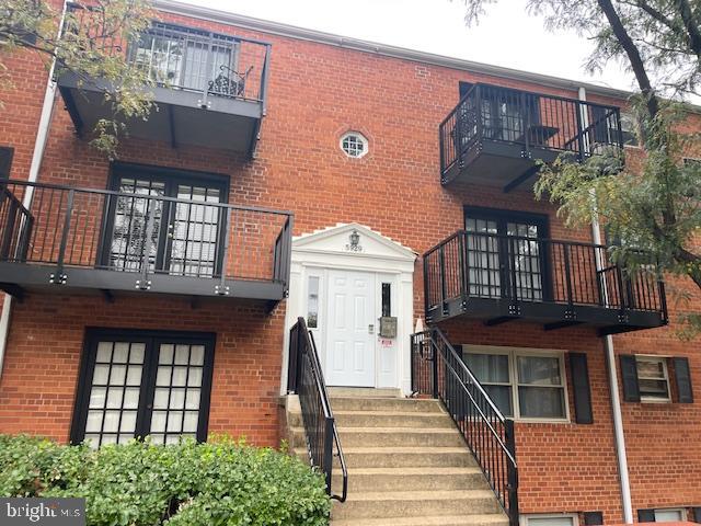 MAYFLOWER SQUARE - Residential