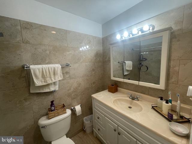 MAYFLOWER SQUARE - Residential