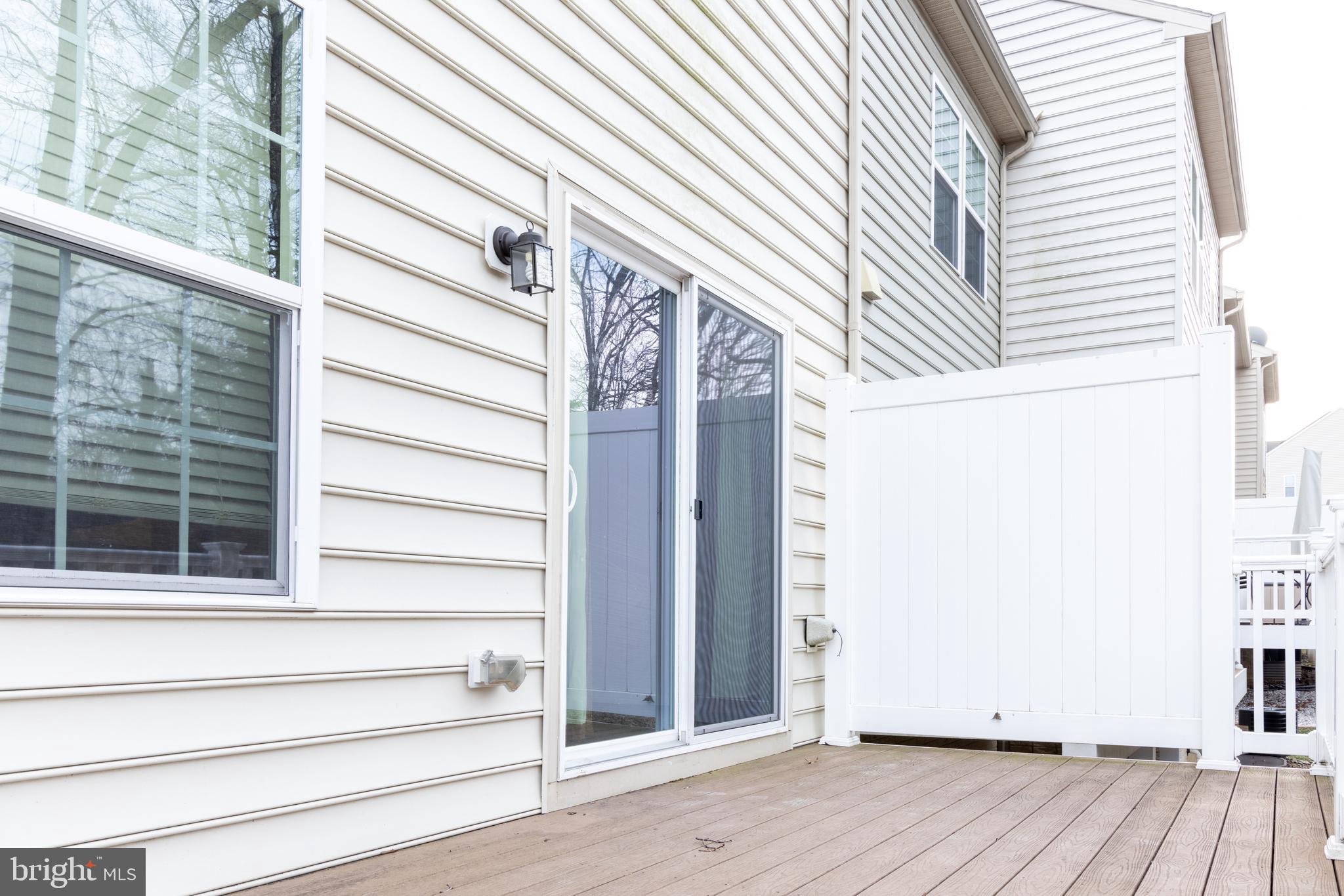 HOWARD SQUARE - Residential