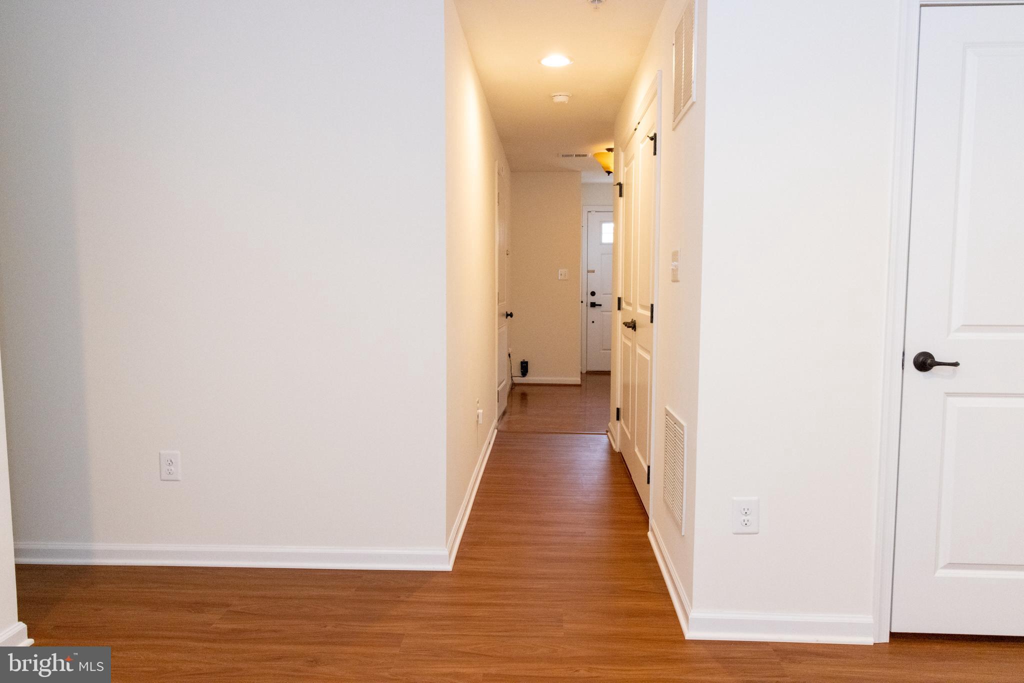 HOWARD SQUARE - Residential