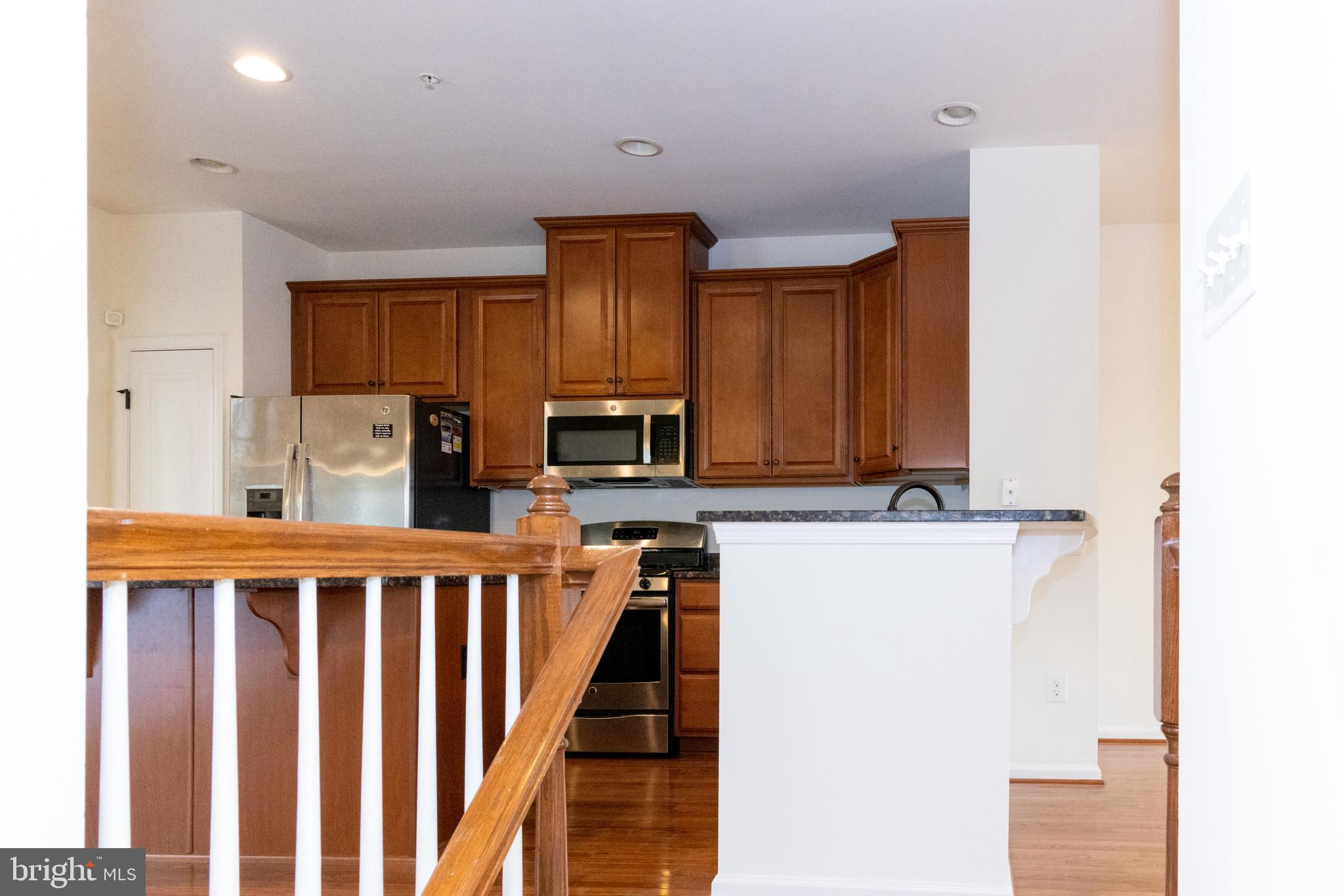 HOWARD SQUARE - Residential