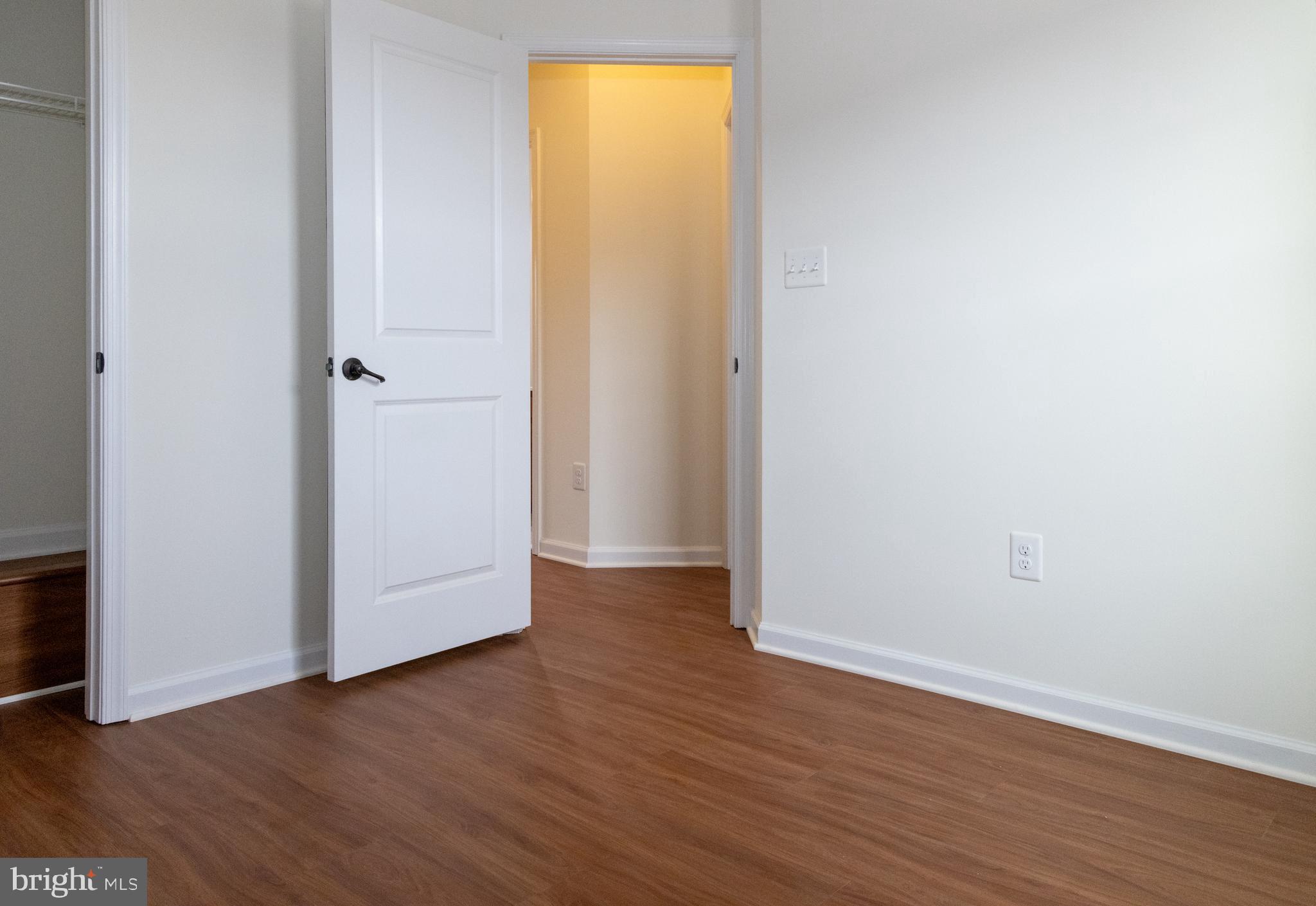 HOWARD SQUARE - Residential