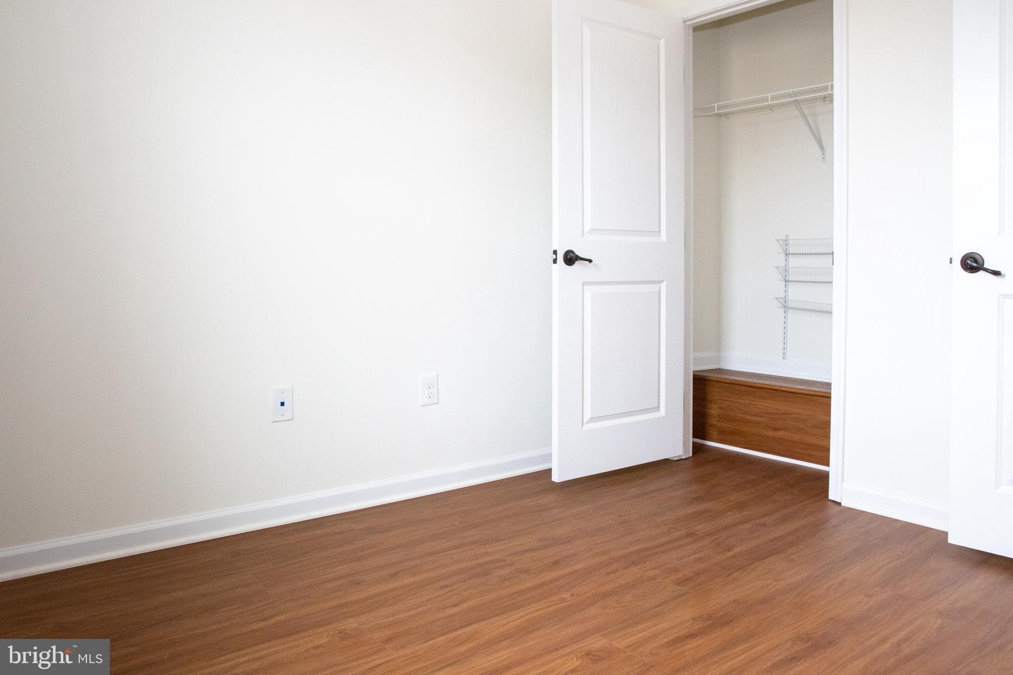 HOWARD SQUARE - Residential