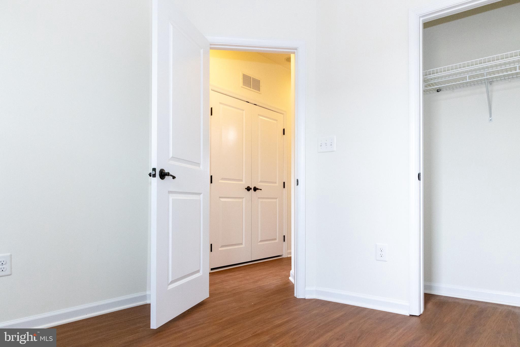 HOWARD SQUARE - Residential