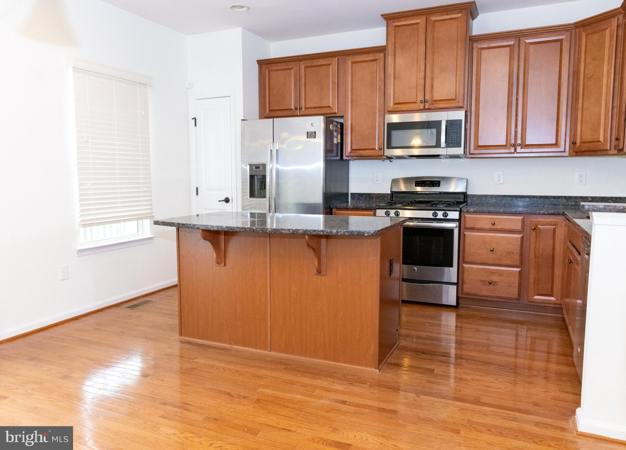 HOWARD SQUARE - Residential