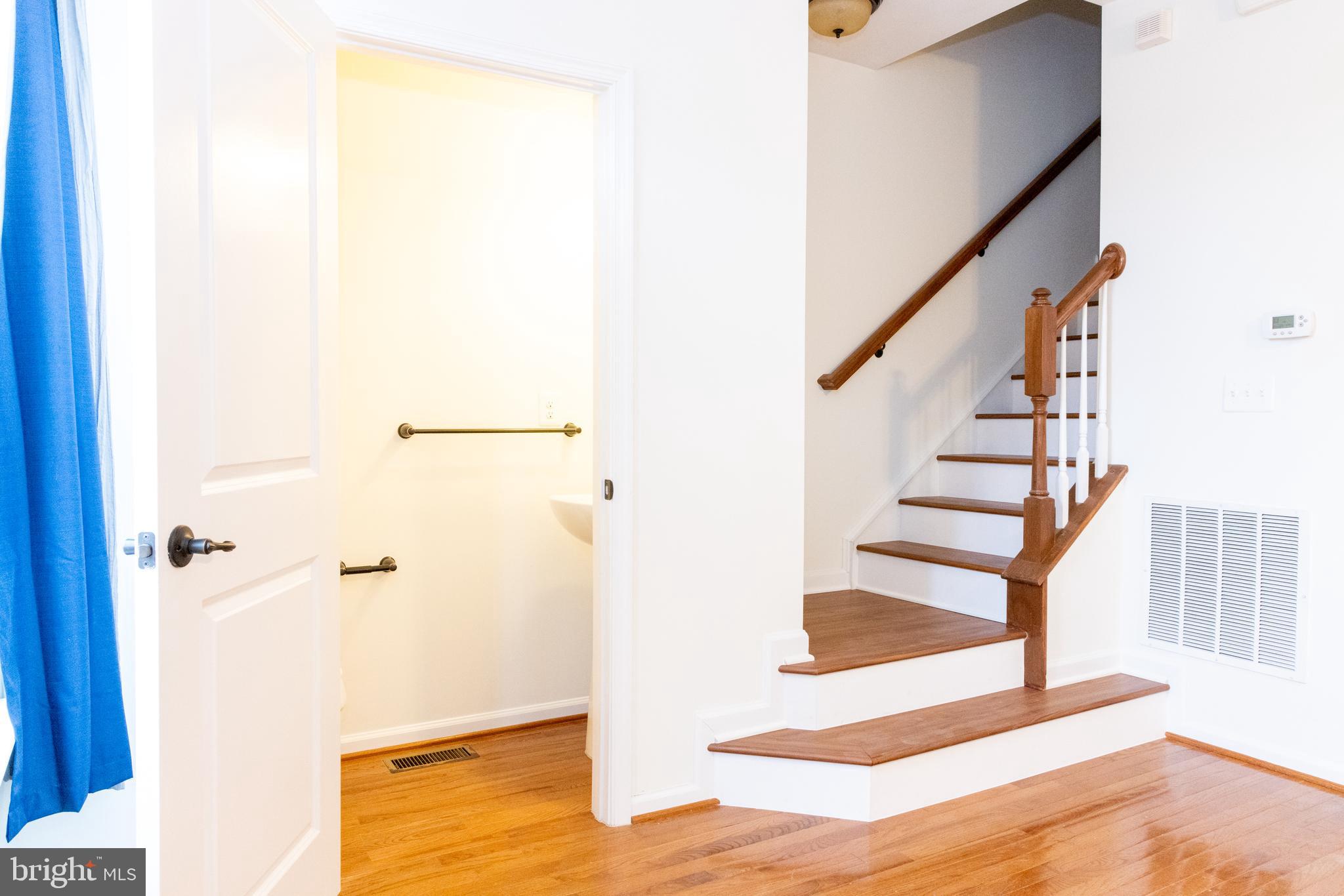 HOWARD SQUARE - Residential