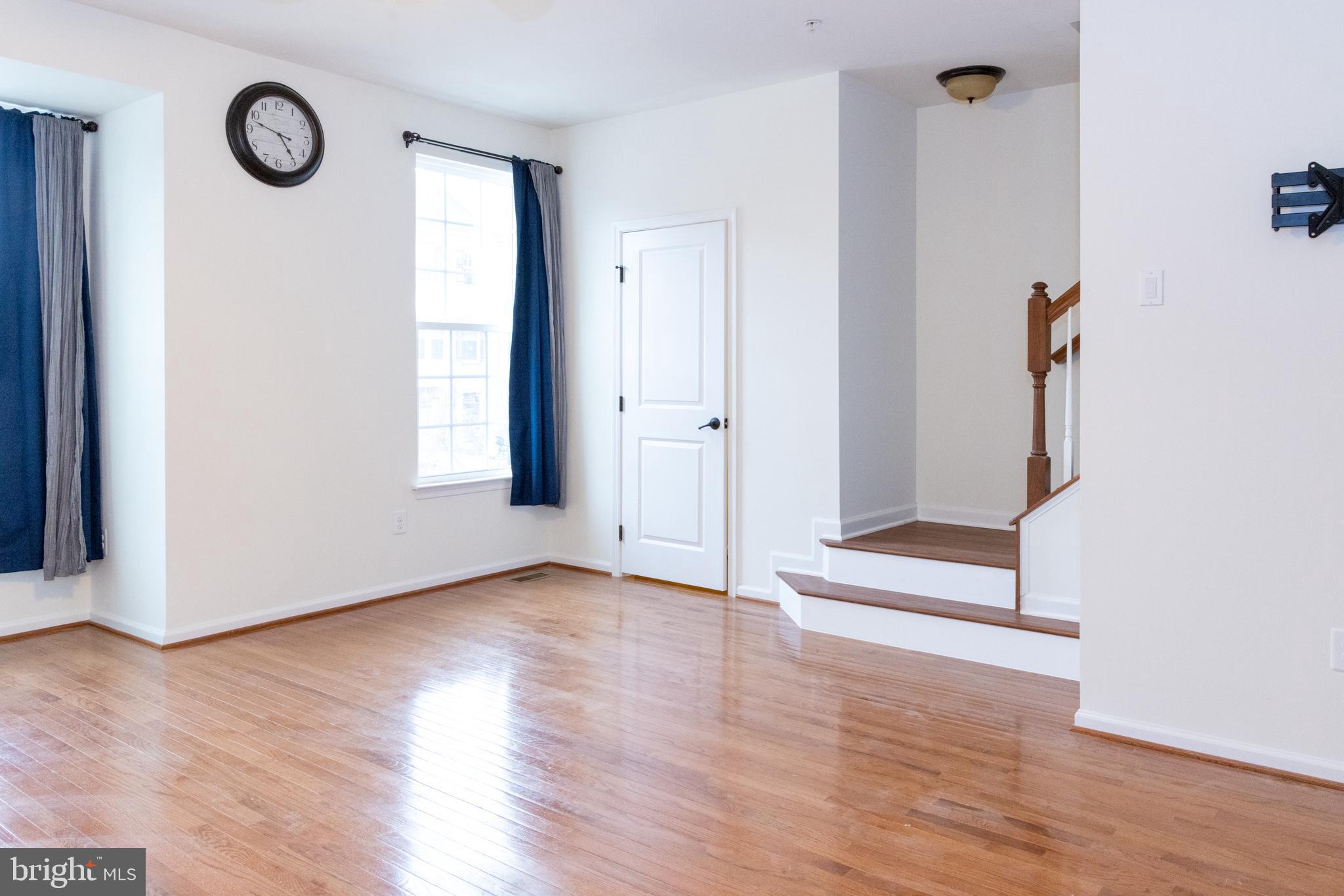 HOWARD SQUARE - Residential