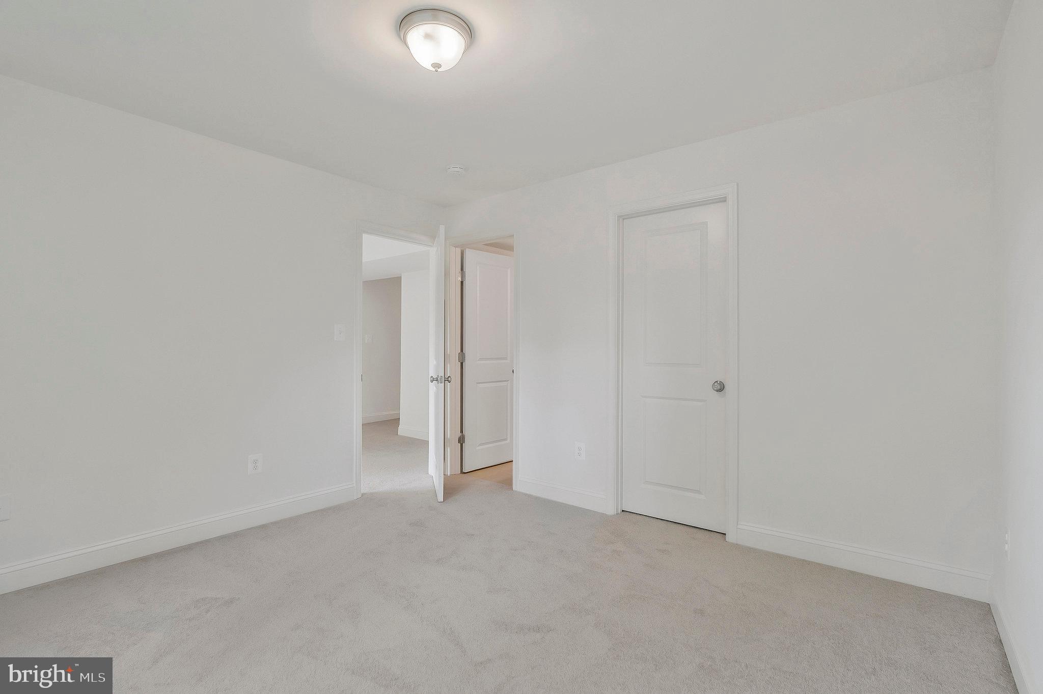 VALLEY VIEW ESTATES - Residential Lease