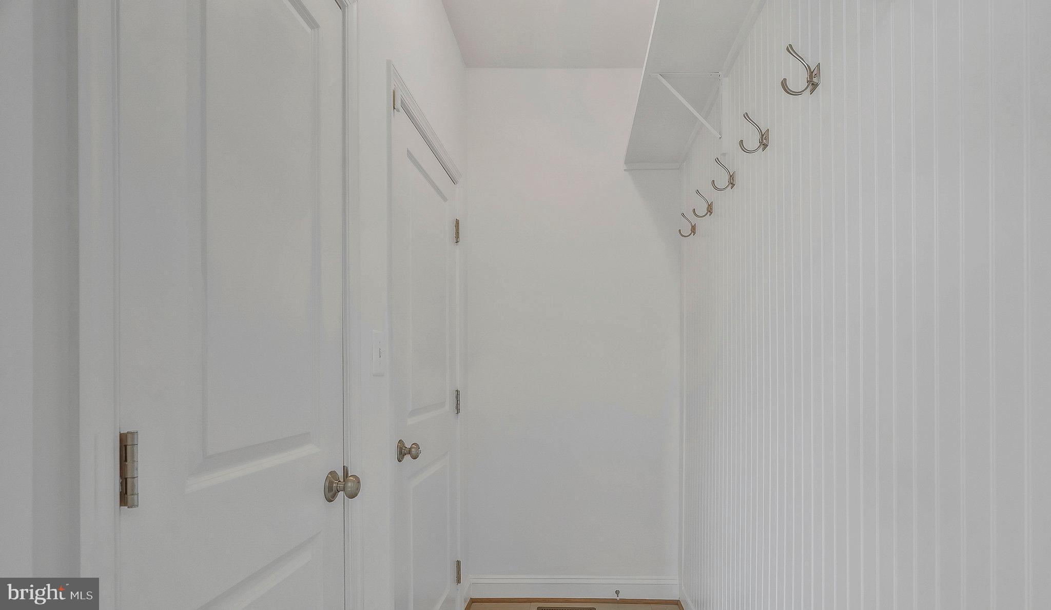 VALLEY VIEW ESTATES - Residential Lease