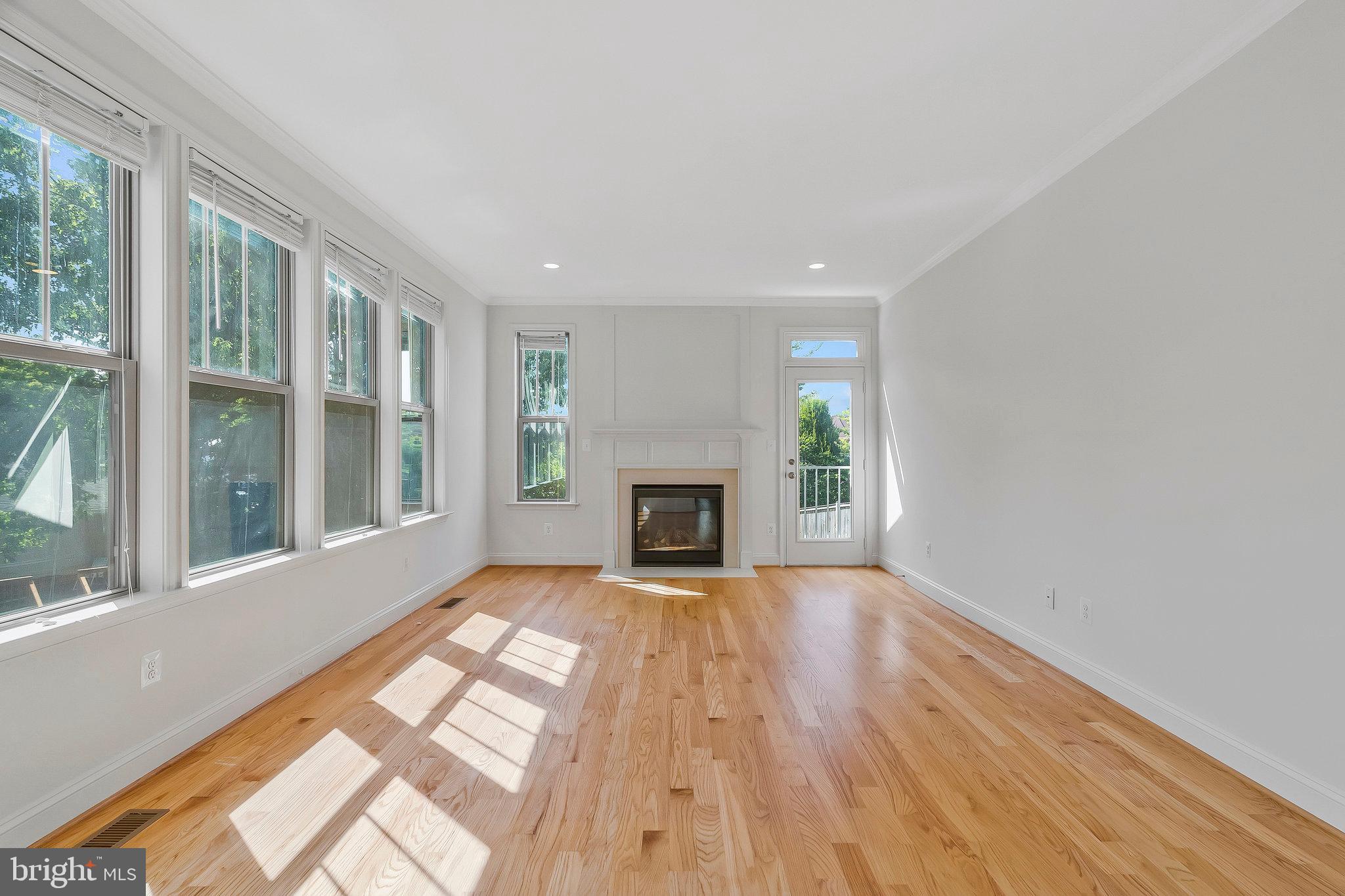 VALLEY VIEW ESTATES - Residential Lease