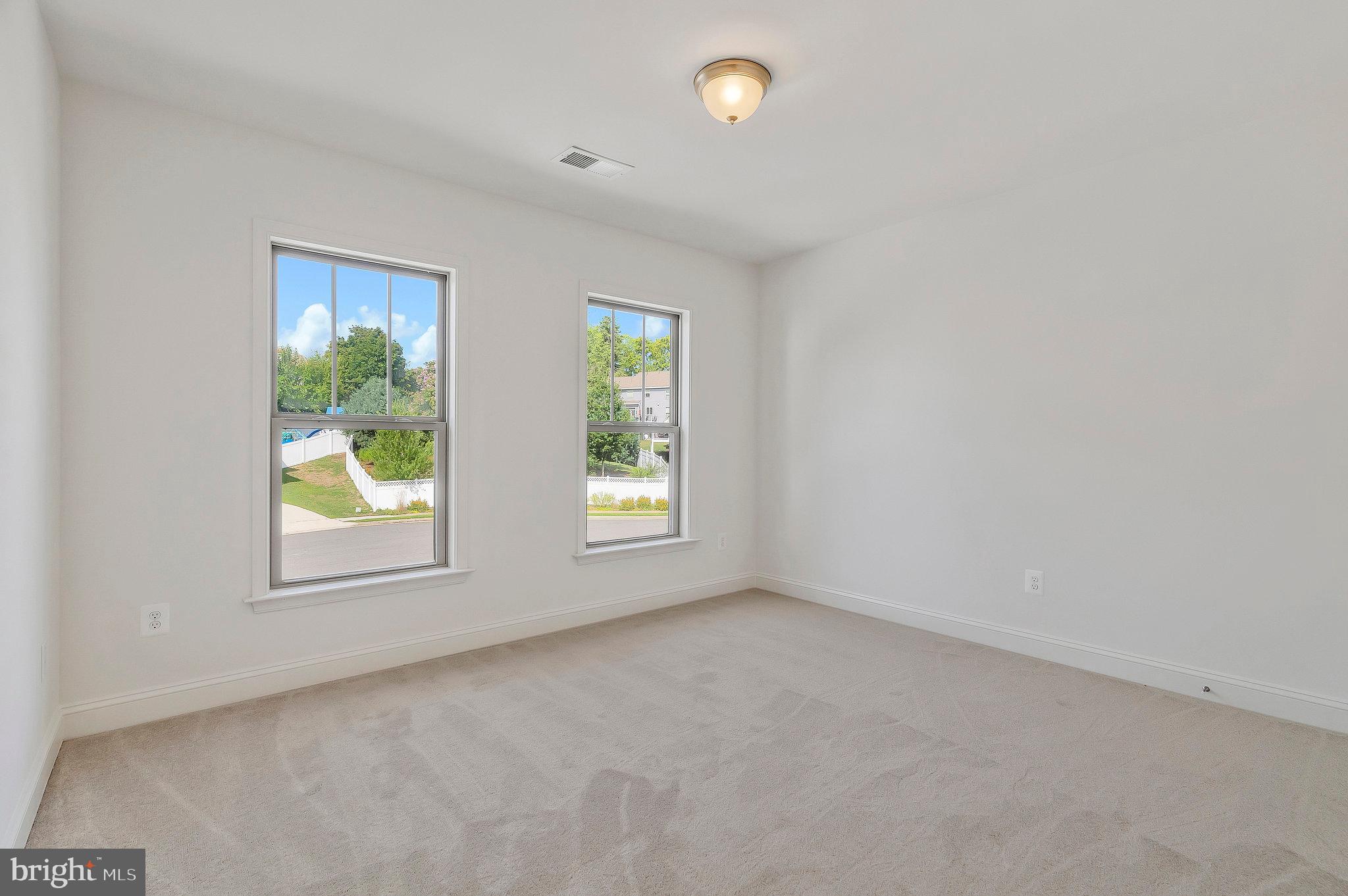 VALLEY VIEW ESTATES - Residential Lease