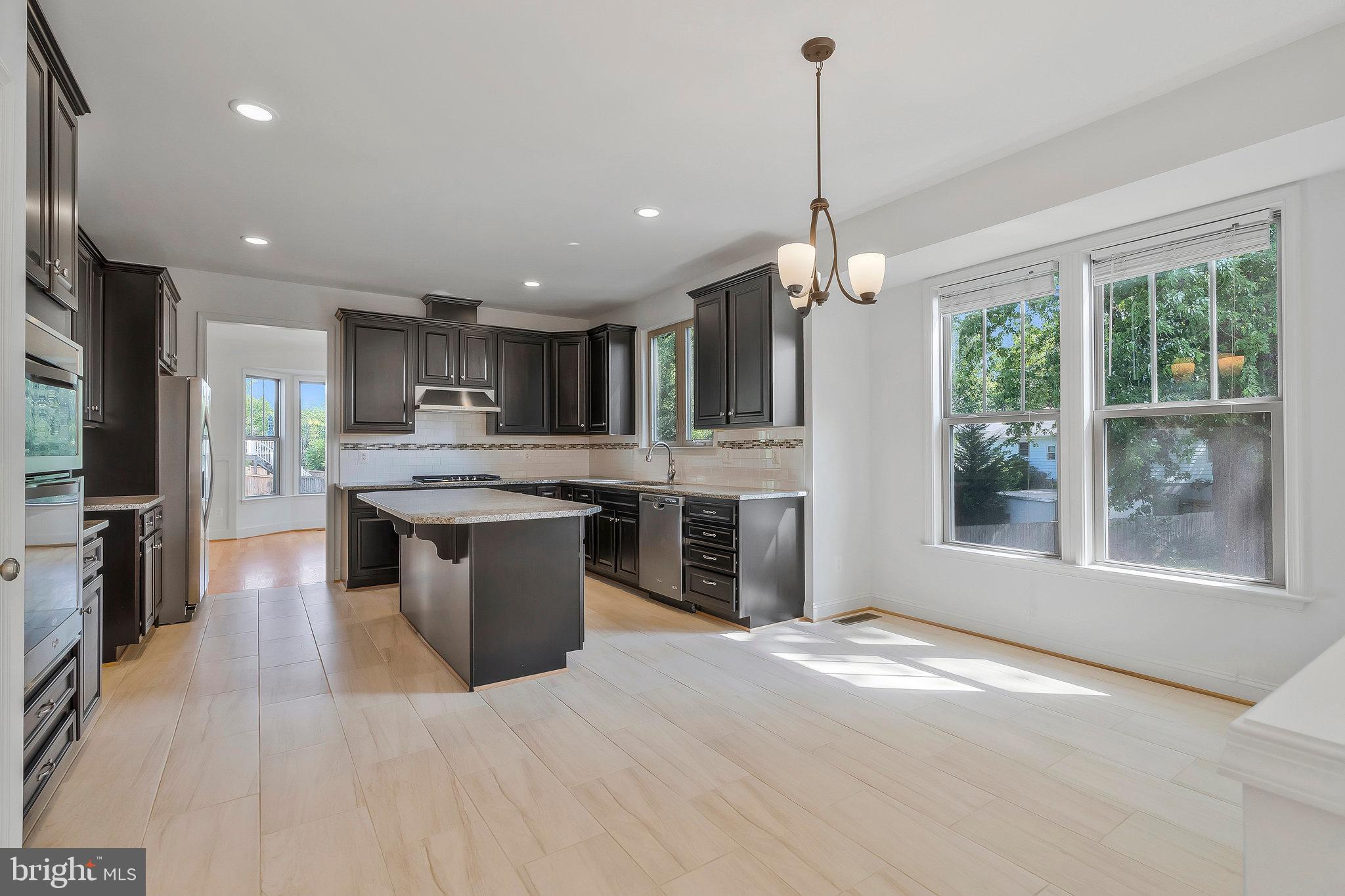 VALLEY VIEW ESTATES - Residential Lease